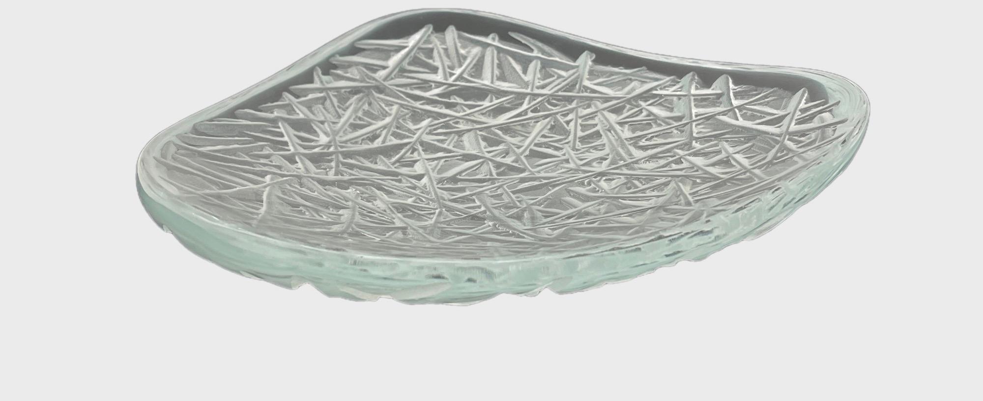 Einzigartige Contemporary Crystal Bowl mit Handgravur von Ghiró Studio im Angebot 1