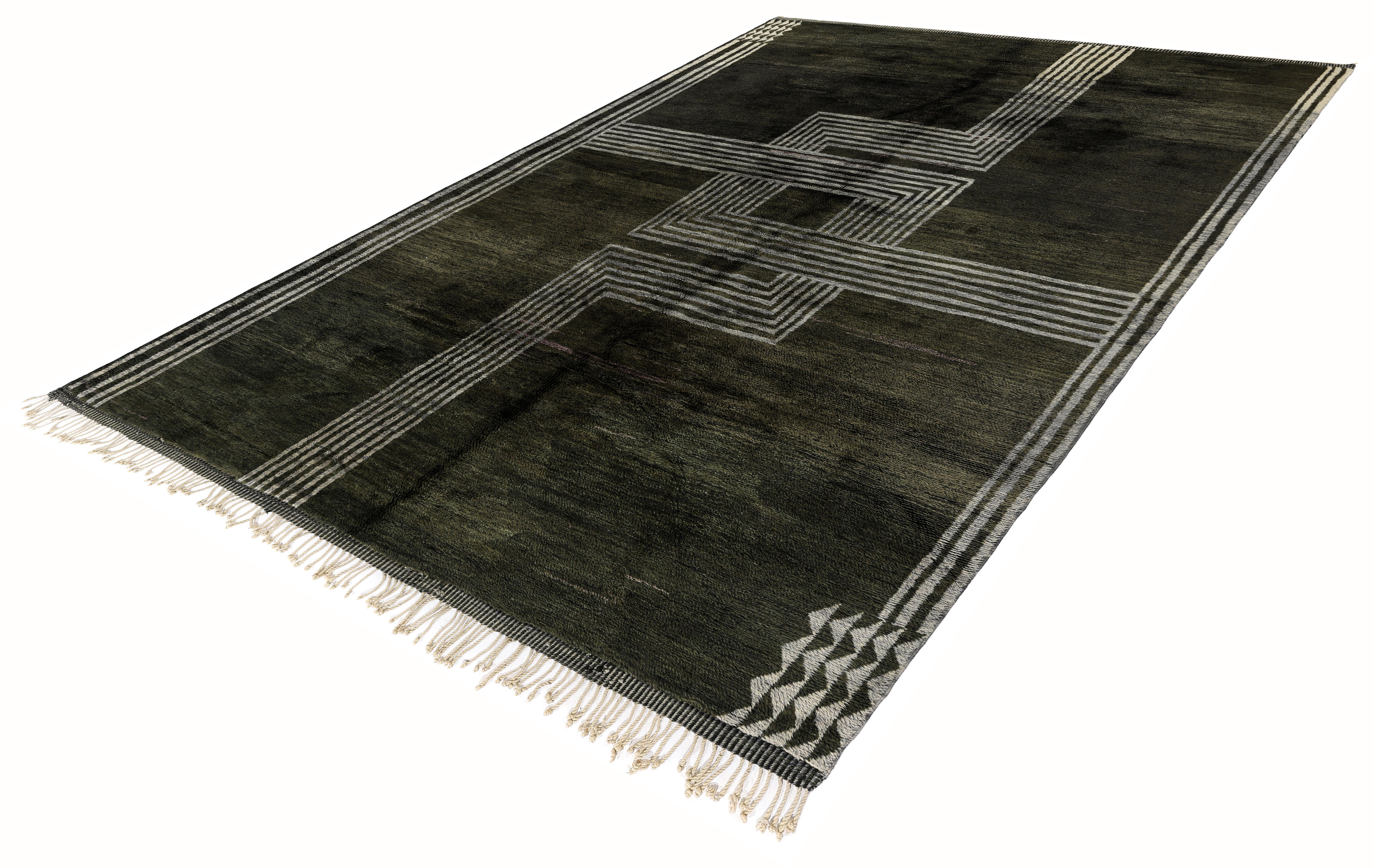 Noué à la main Tapis marocain contemporain noué à la main à motifs géométriques Olive terreux en vente