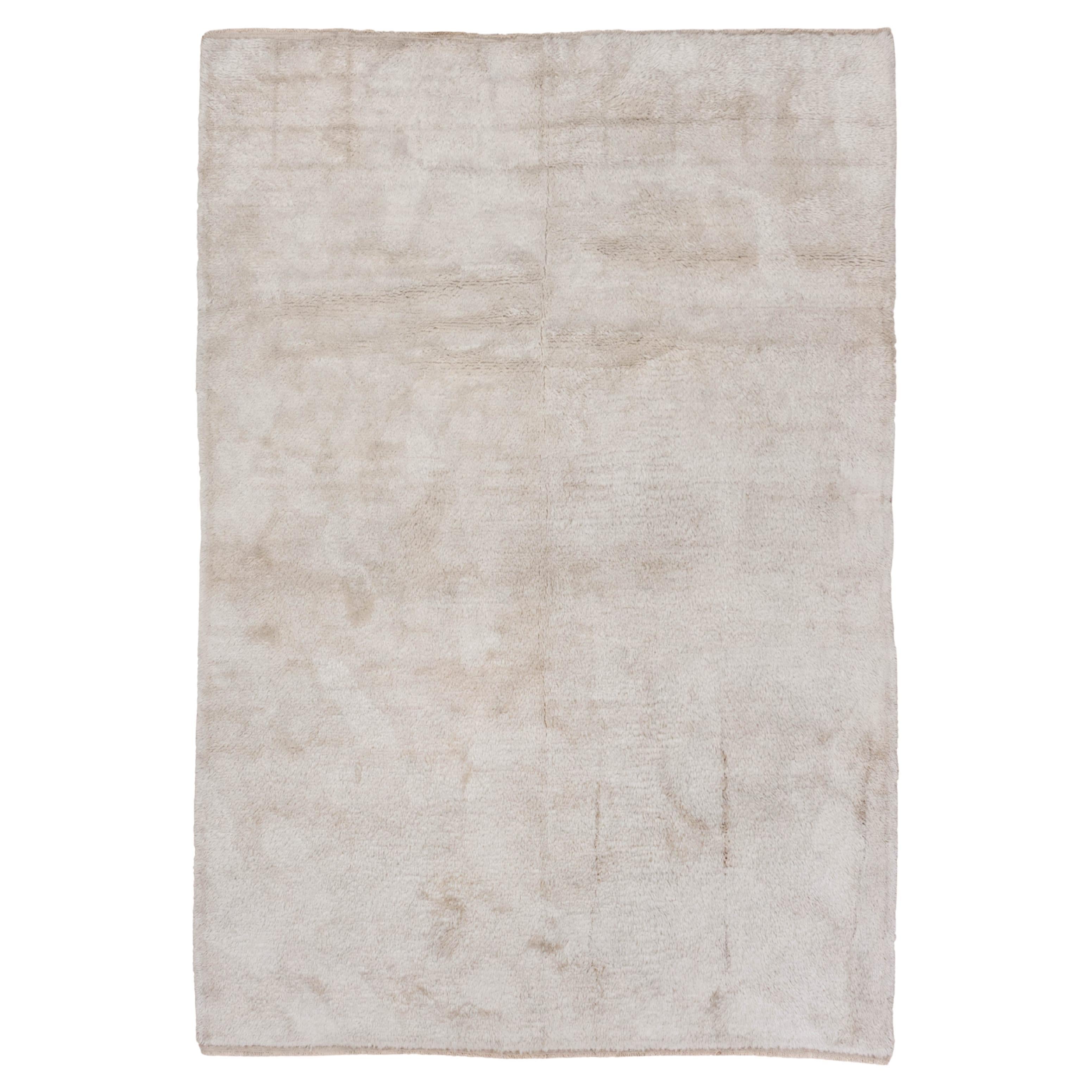 Contemporary Hand-Knotted Moroccan Rug Solid Ivory Wool