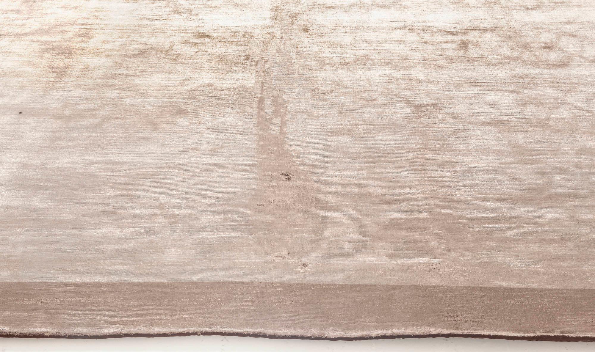 Zeitgenössischer handgeknüpfter Seidenteppich von Doris Leslie Blau (Indisch) im Angebot