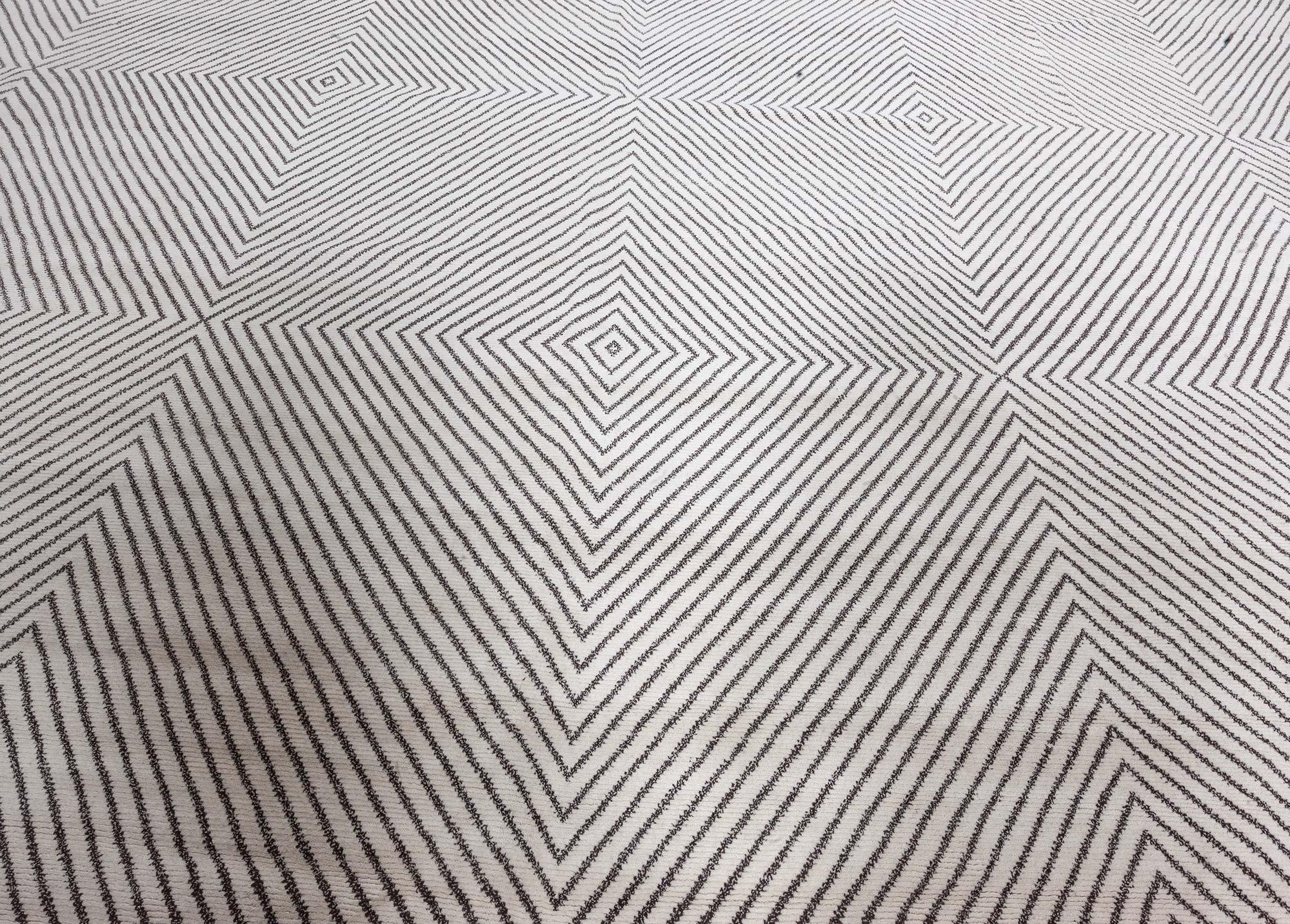 Zeitgenössischer Teppich aus handgeknüpfter Wolle von Doris Leslie Blau
Größe: 16'8