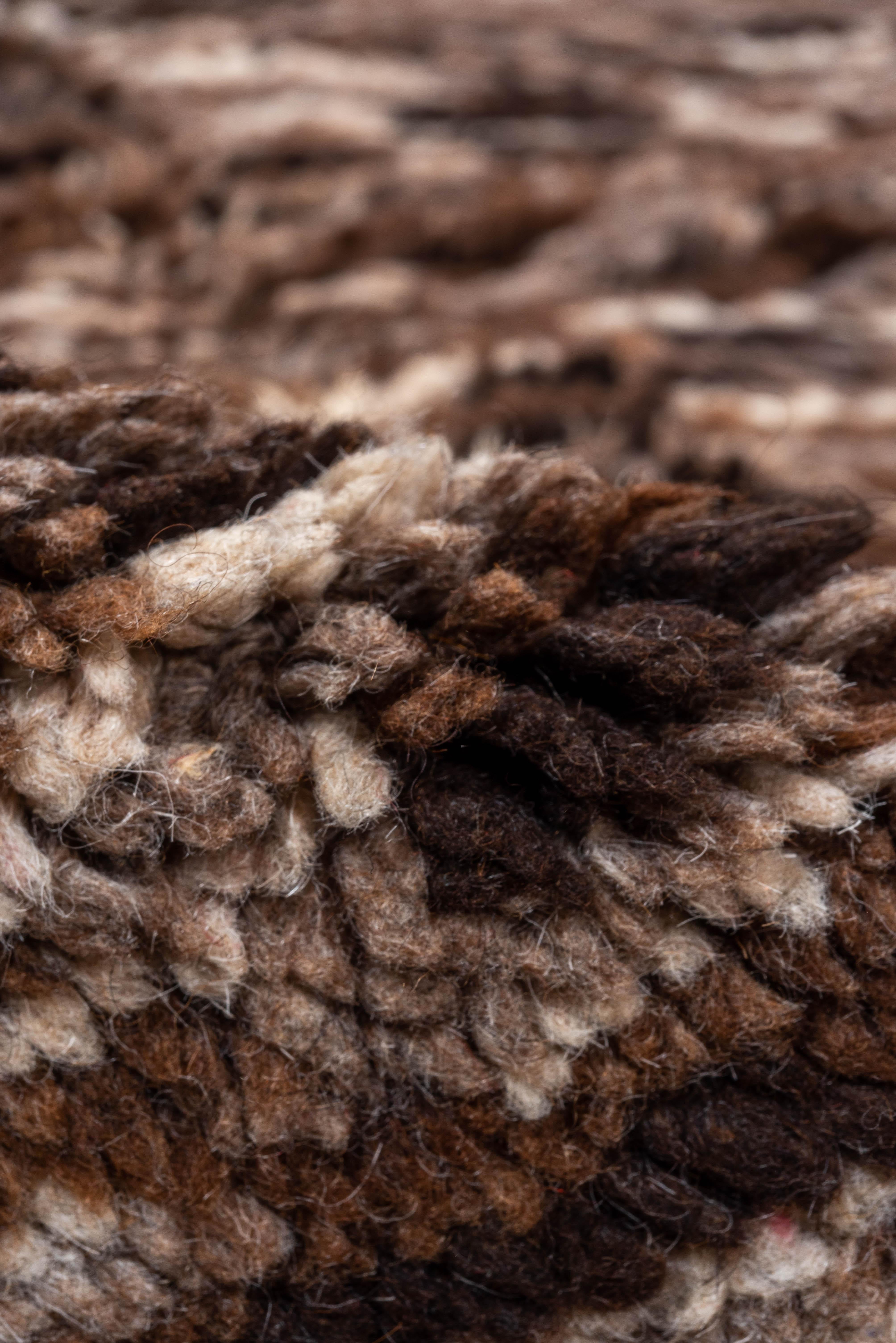 Contemporary Hand-Knotted Wool Rug Textured Mocha Field In Good Condition For Sale In New York, NY