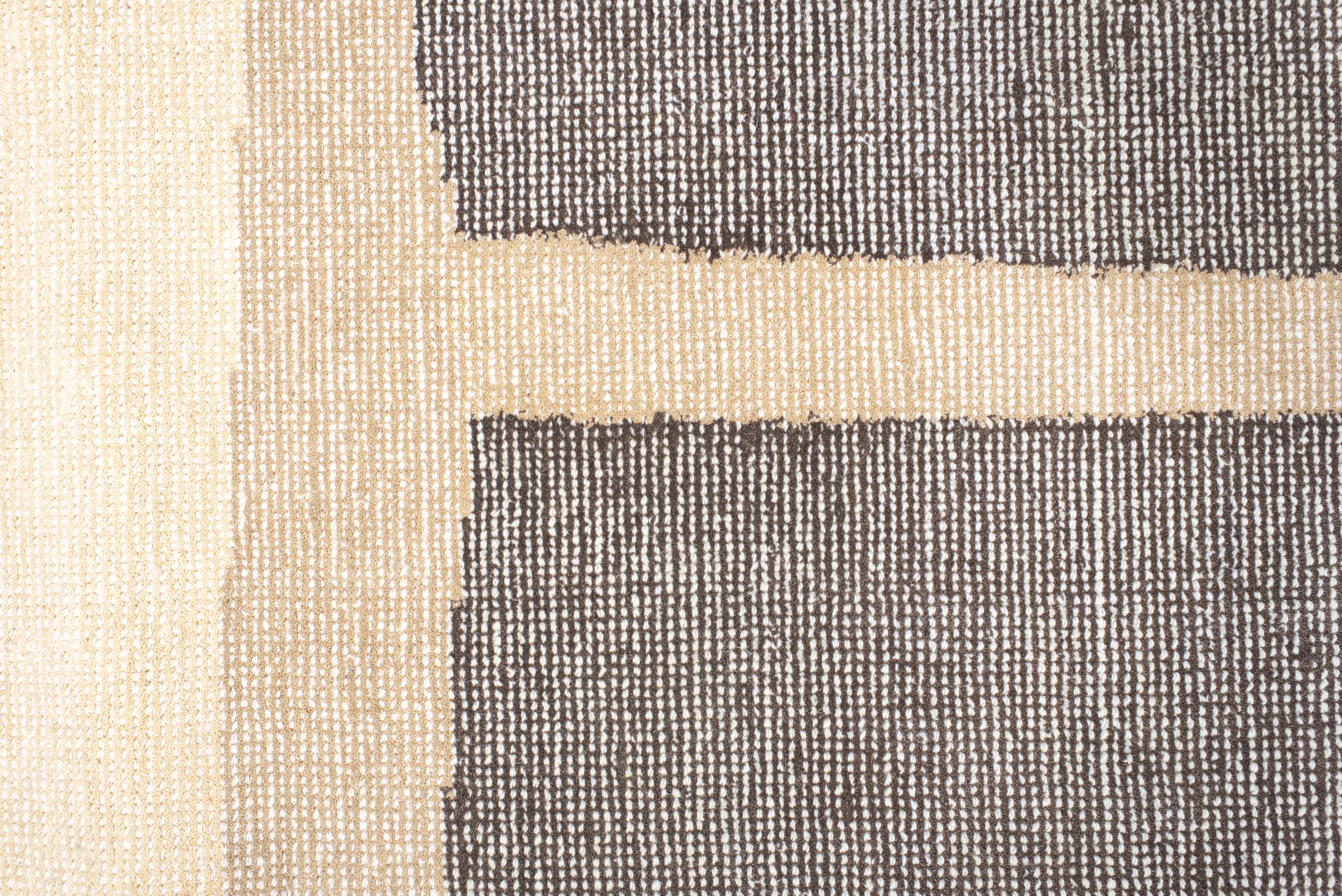 Laine Tapis contemporain tissé à la main - Design/One architectural en anthracite et crème en vente
