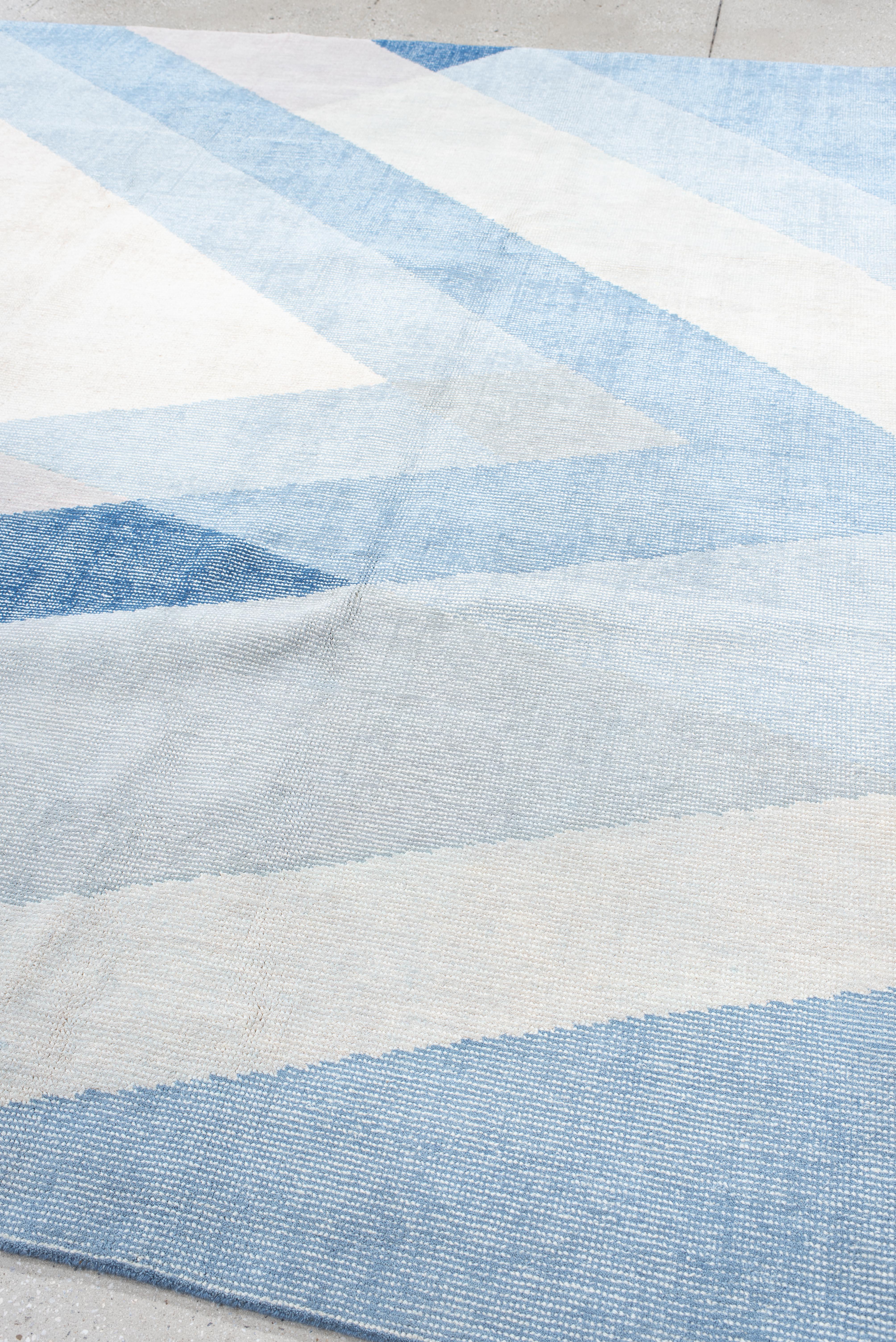Contemporary Hand-Loomed Rug – Diagonal Geometric Pattern in Ice Blue and Ivory For Sale 2