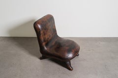 Silla Contemporánea de Cobre Repoussé a Mano de Robert Kuo, Edición Limitada