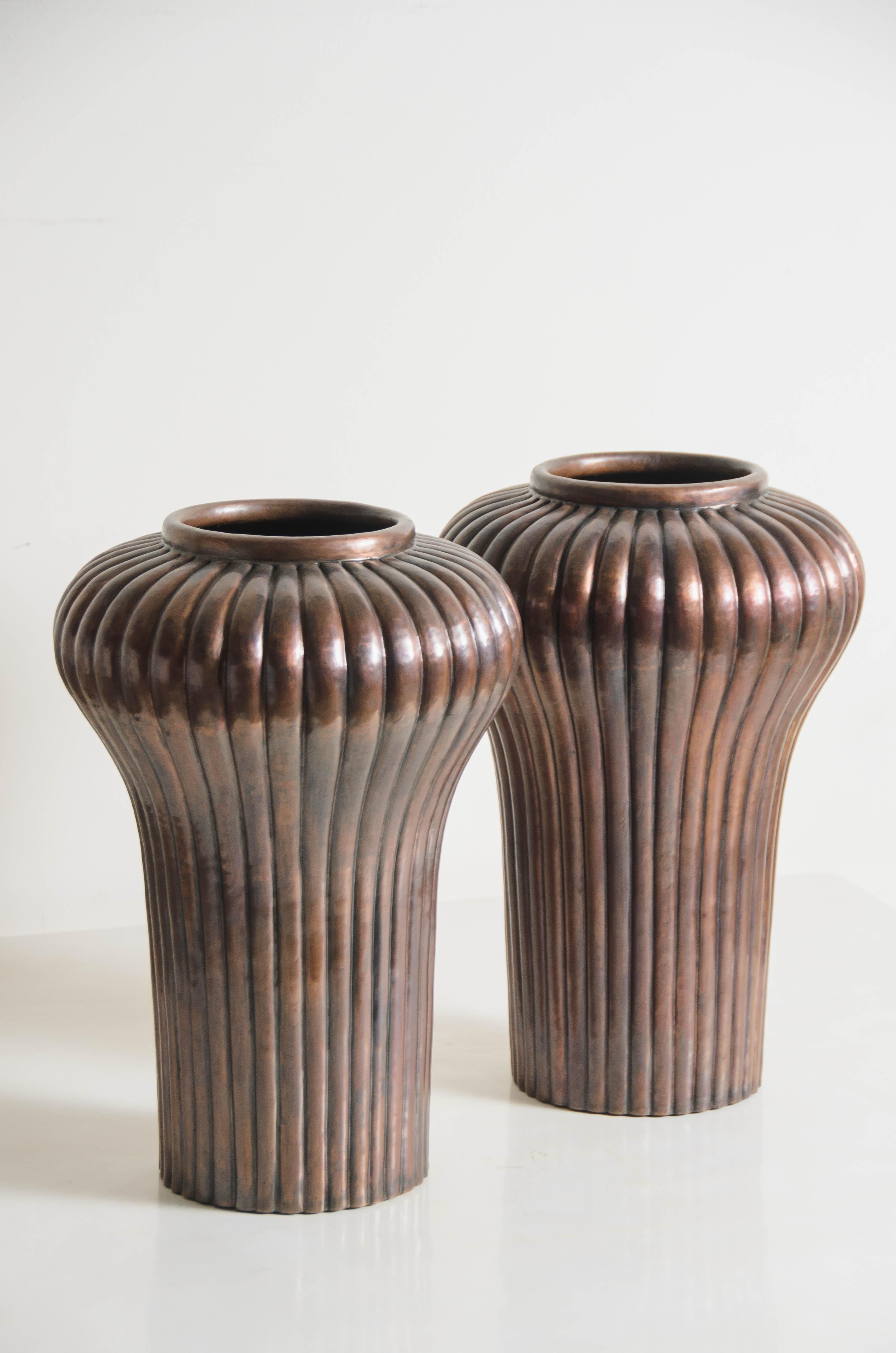 Contemporary Hand Repoussé Ribbed Jar in Antique Copper by Robert Kuo For Sale 1