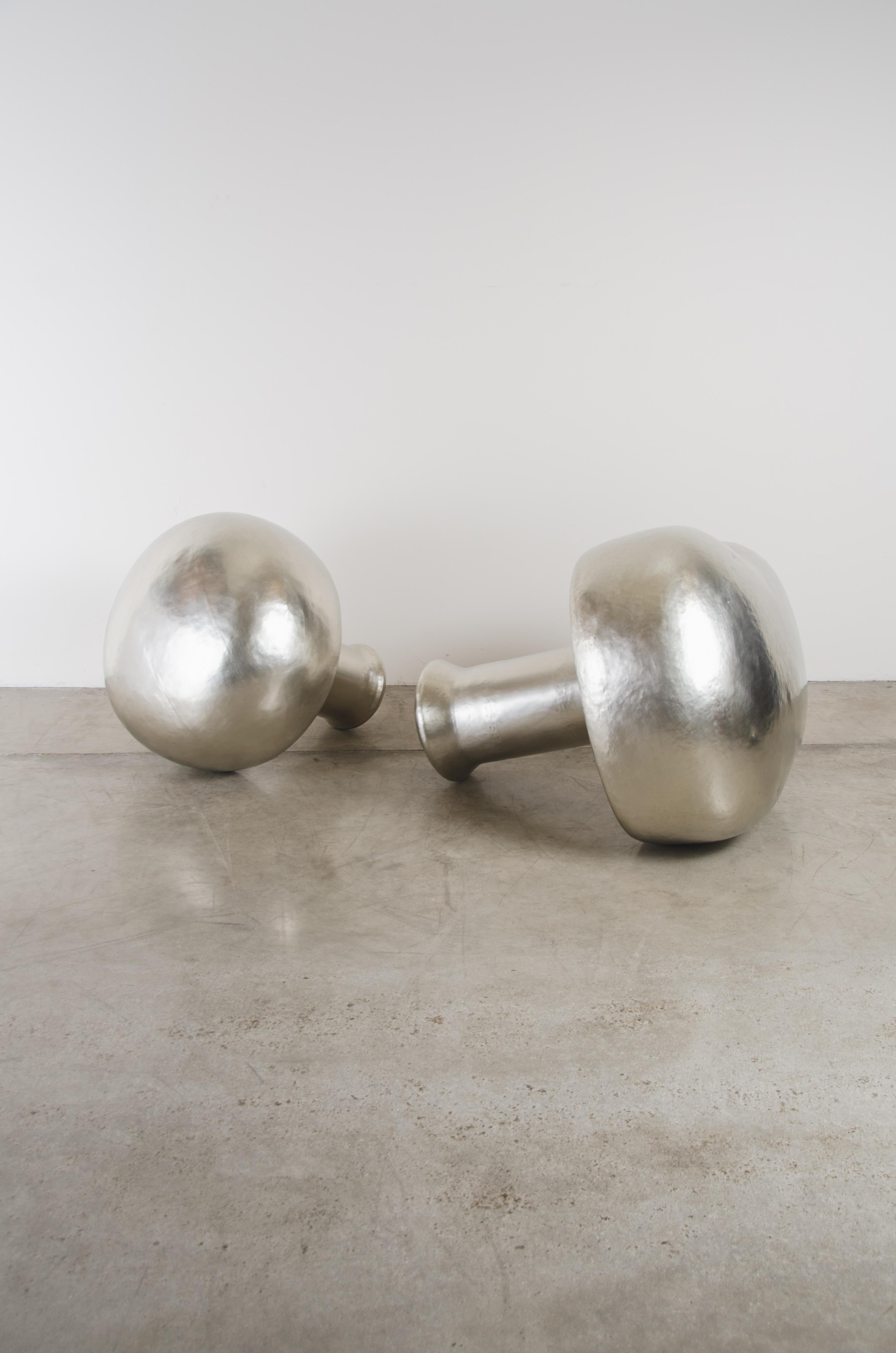 Mushroom sculpture (Set of 2)
White bronze
Hand repoussé
Measures: S: 29 1/2