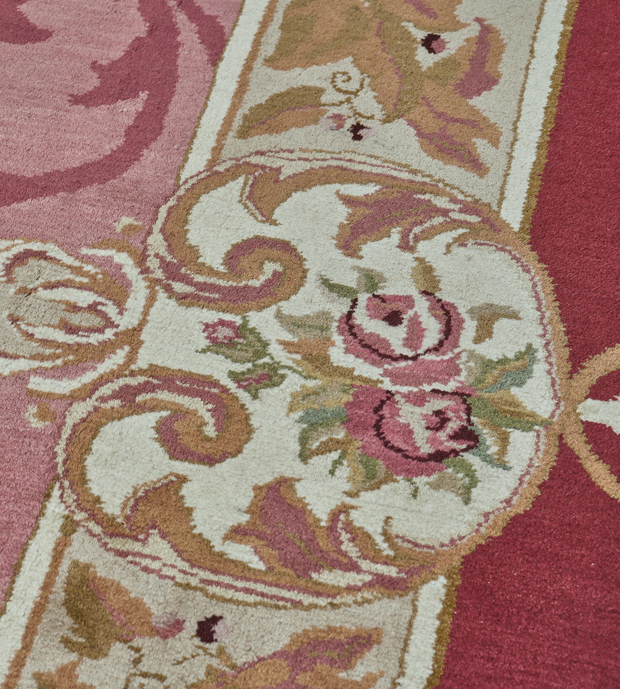 Tappeto contemporaneo in stile Savonnerie in lana floreale rosa tessuto a mano in vendita 2