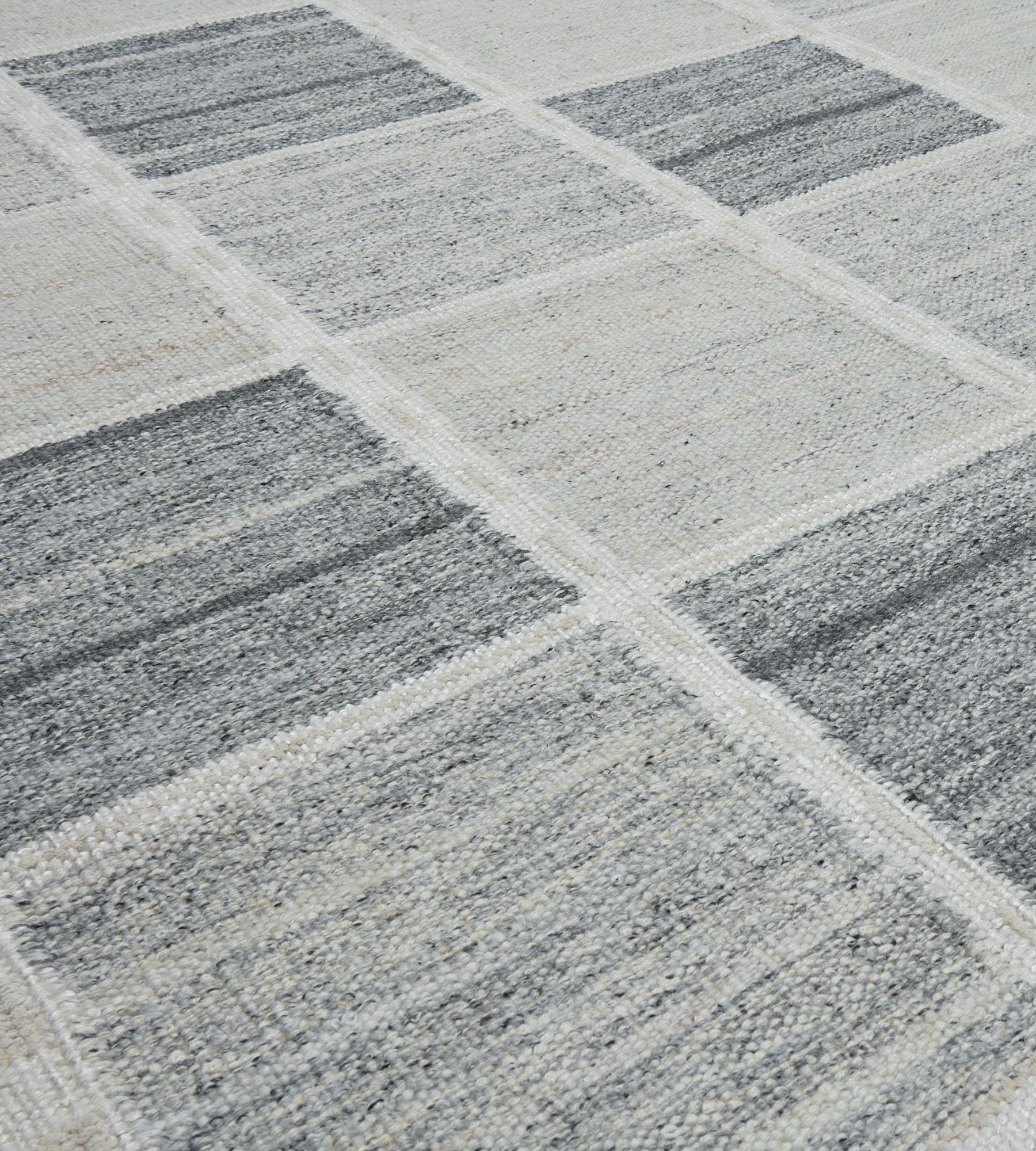 Hand-Woven Contemporary Hand-woven Swedish-Inspired Wool Rug For Sale