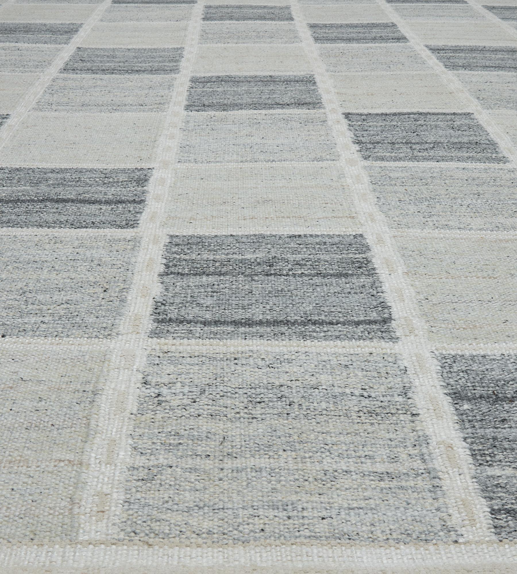 Contemporary Hand-woven Swedish-Inspired Wool Rug For Sale 1