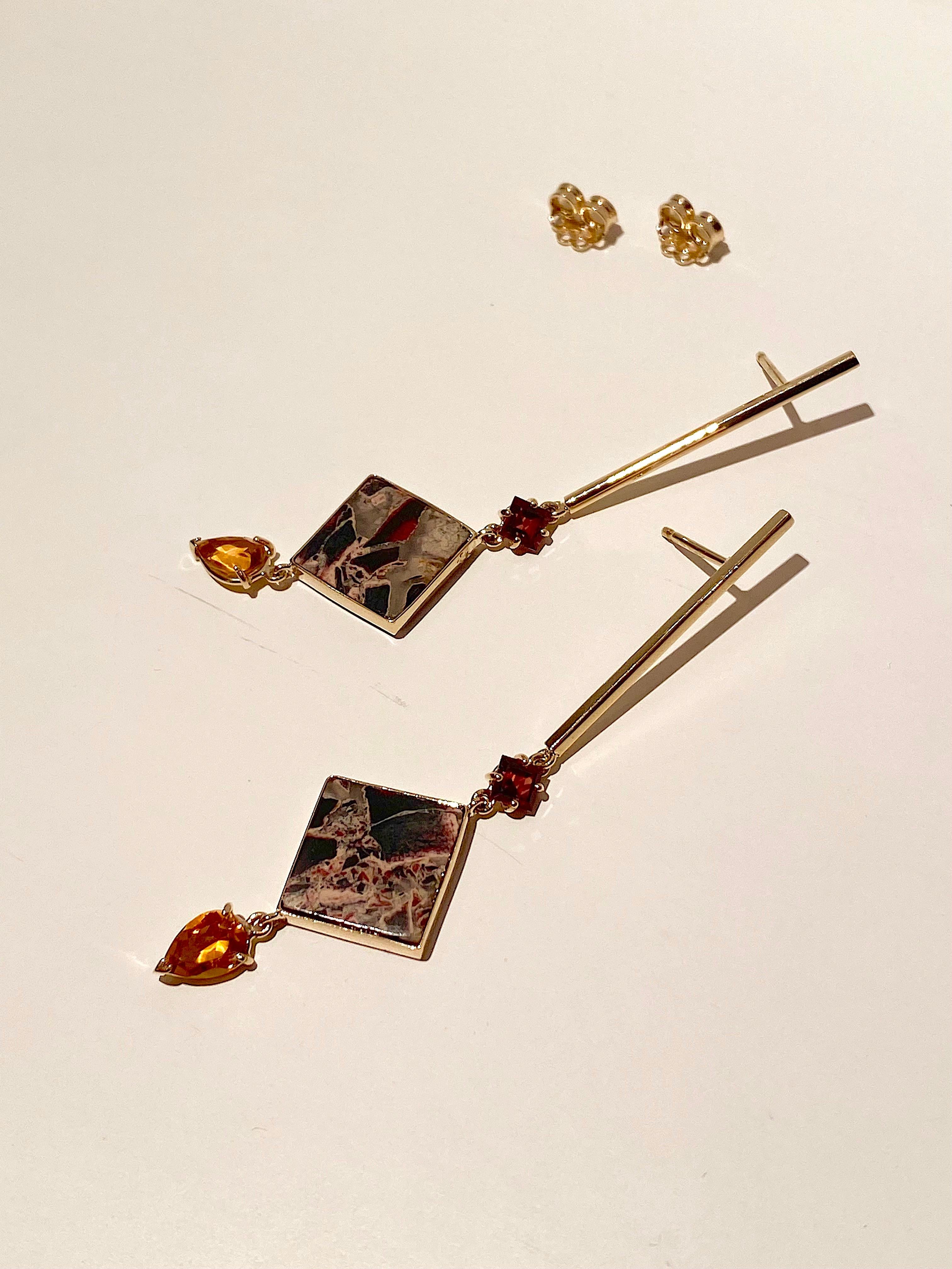 Boucles d'oreilles contemporaines en or jaune 18 carats avec grenats et citrine, fabriquées à la main Pour femmes en vente