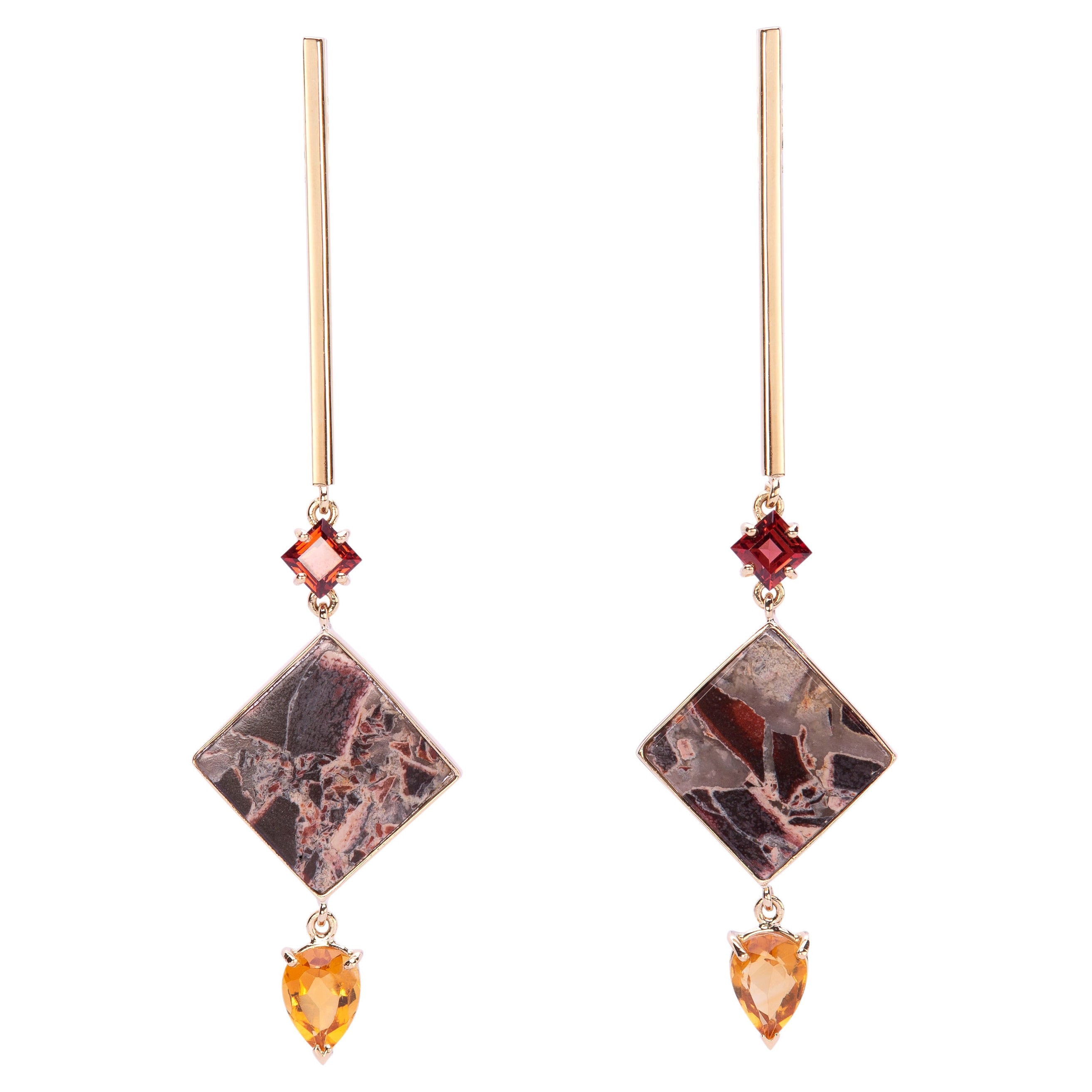 Contemporary Handcrafted 18 Karat Yellow Gold Garnet Citrine Design Earrings For Sale