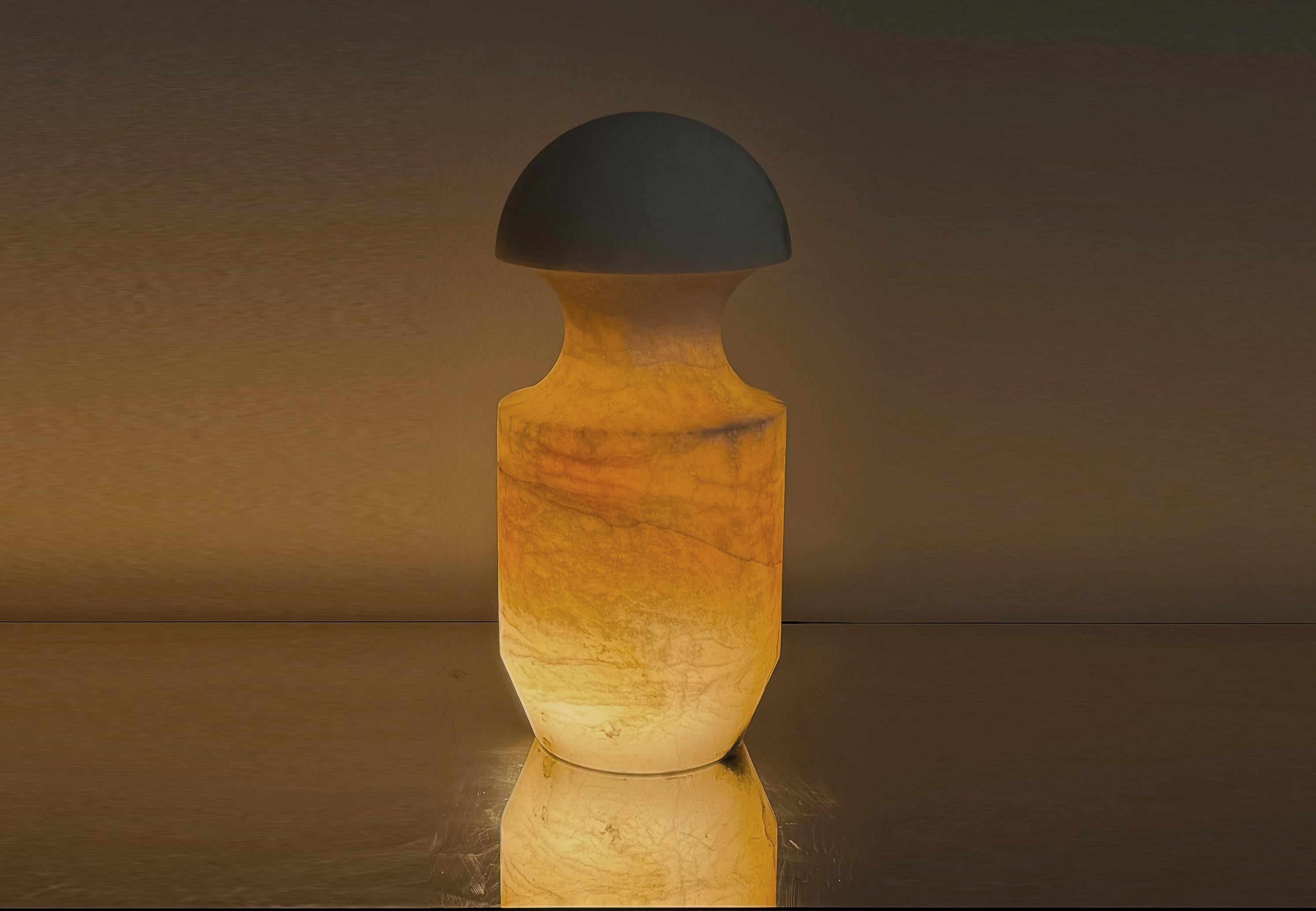 Handcrafted alabaster big table lamp Harria da Argia 