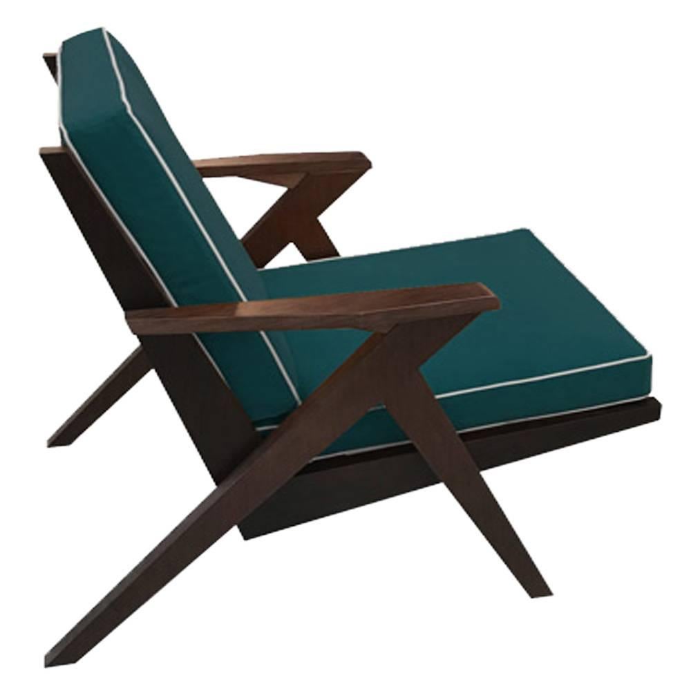 Contemporary Armchair in Wooden Structure and Green Velvet Finish For Sale