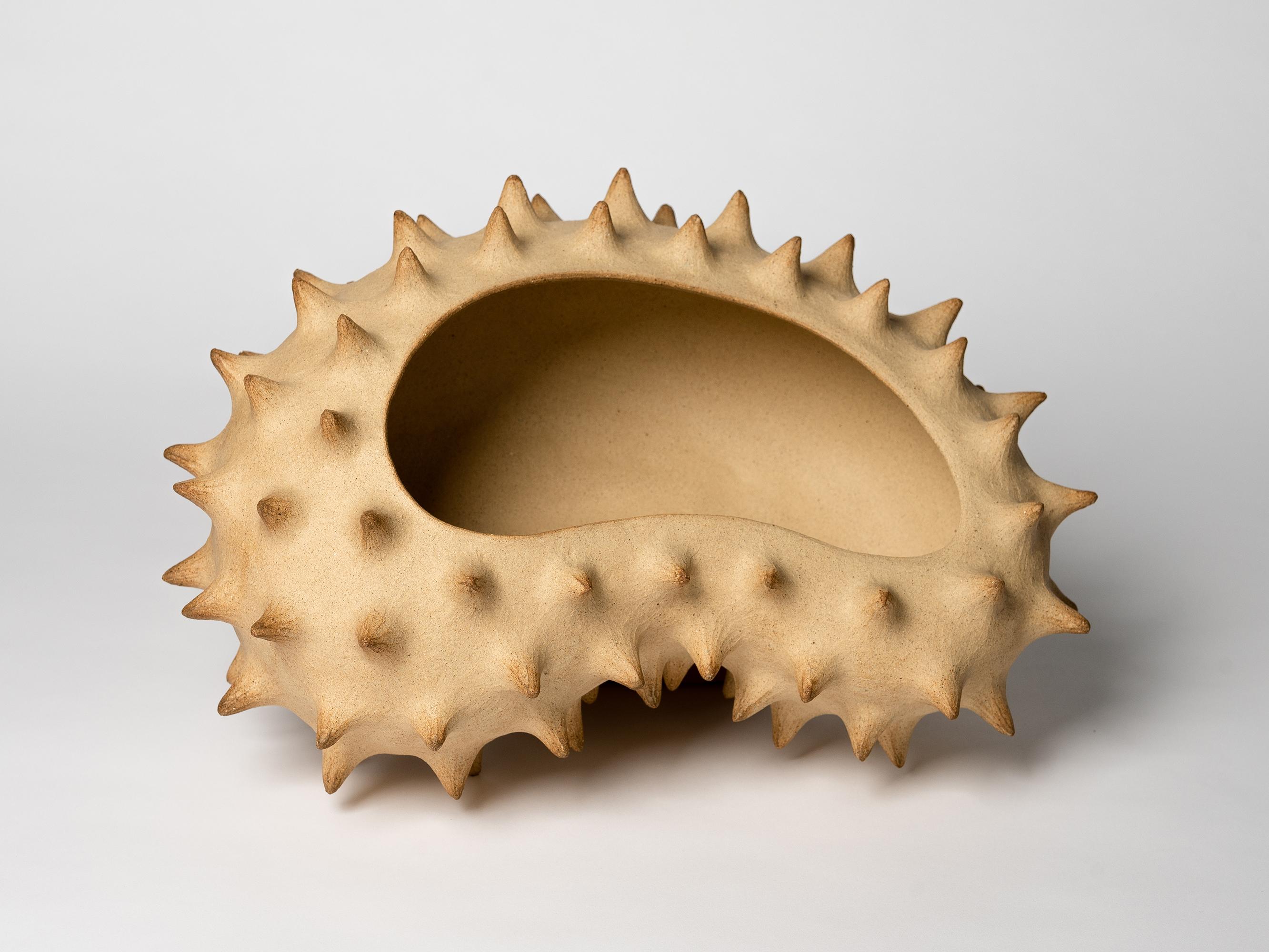 Contemporary Handcrafted brown ceramic Large Spiked Bowl by Julie Bergeron In New Condition For Sale In 1204, CH