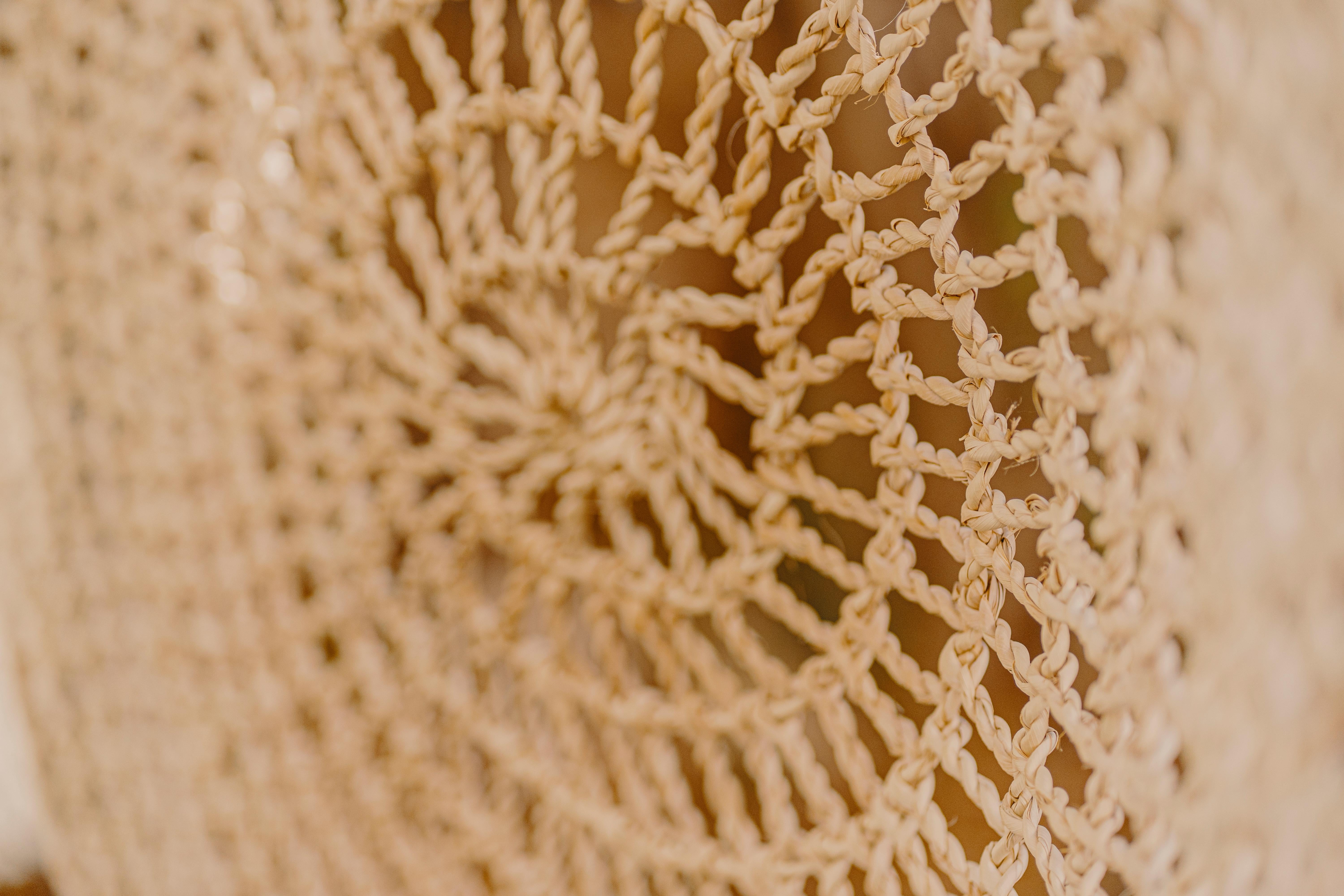 Tappeto Wall Art : Tessitura ecologica fatta a mano in fibra naturale La Fibre Artisanale in vendita 1