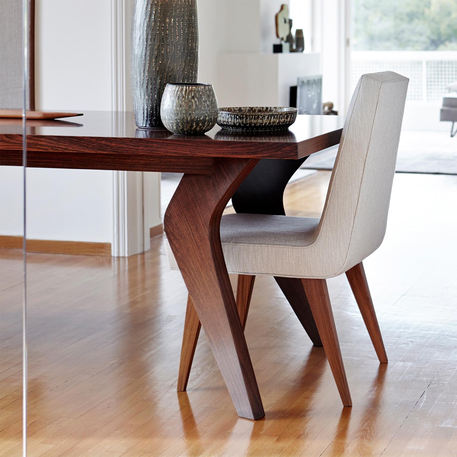Grec Table de salle à manger contemporaine fabriquée à la main Minoa en bois de palissandre par Anaktae en vente