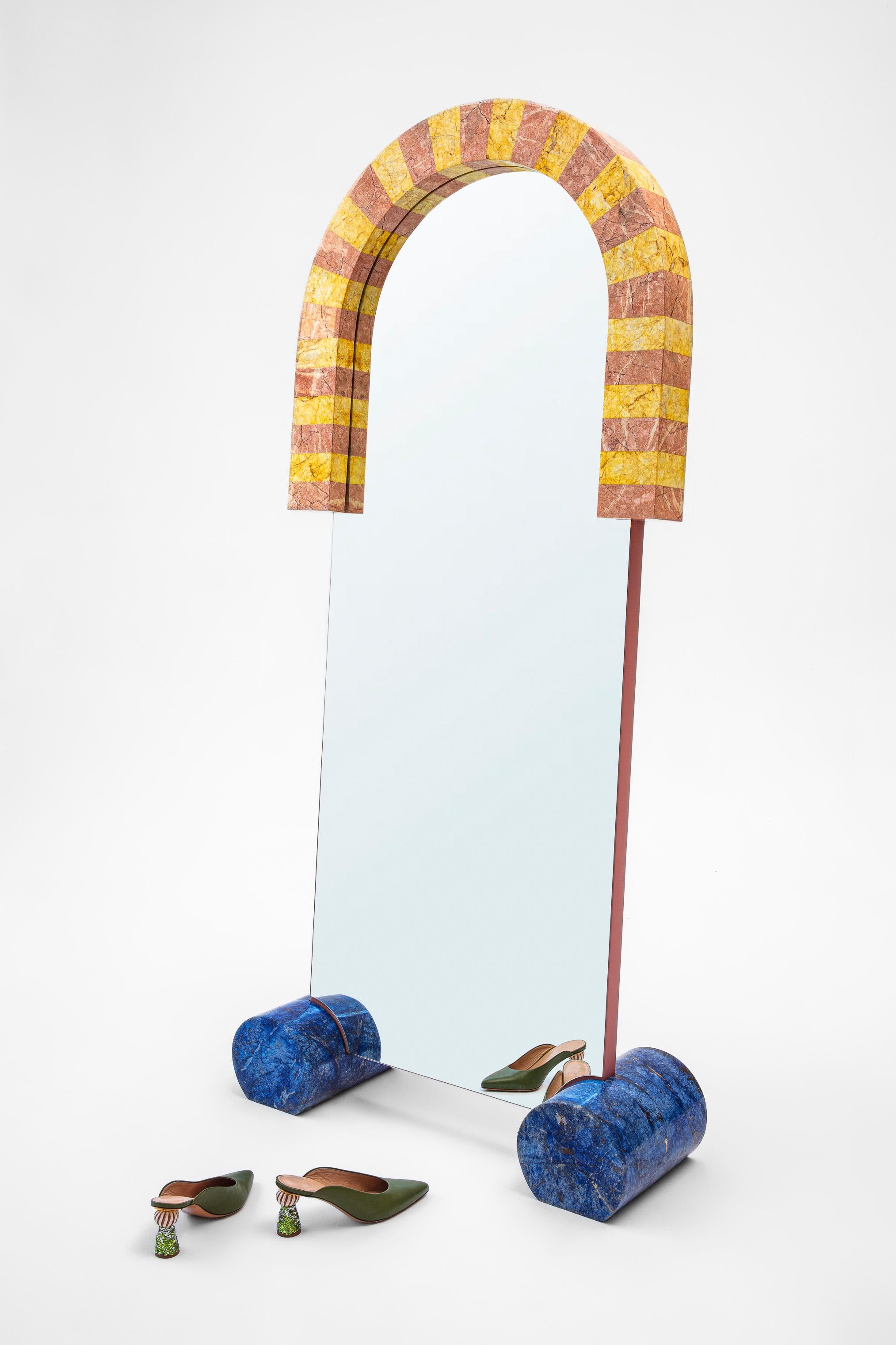 Zeitgenössischer handgefertigter Zaziko-Spiegel aus Marmor im Zustand „Neu“ im Angebot in New York, NY