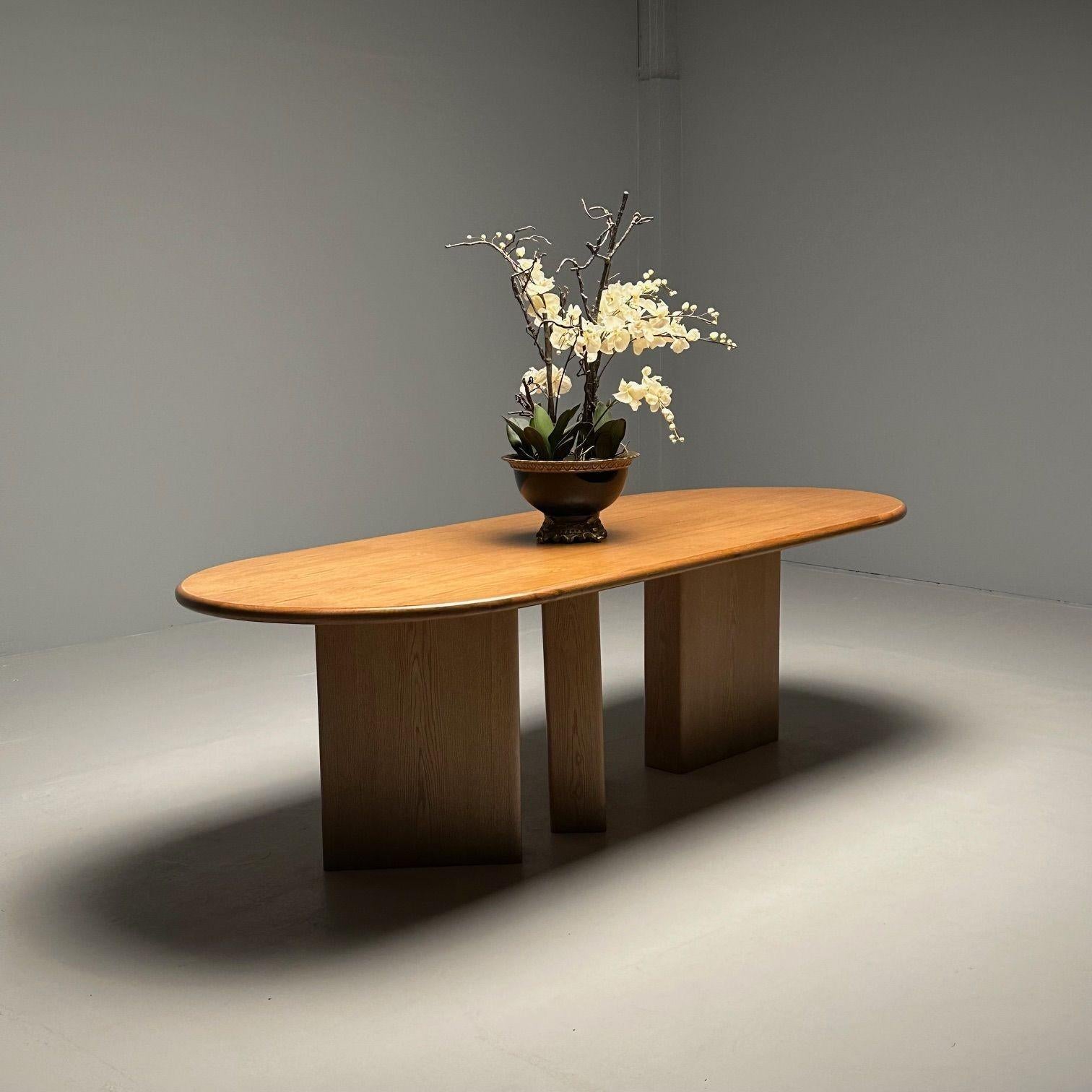 Contemporary Handcrafted Oval Dining Table, Solid Oak, Modern Pedestal Base In Good Condition For Sale In Stamford, CT