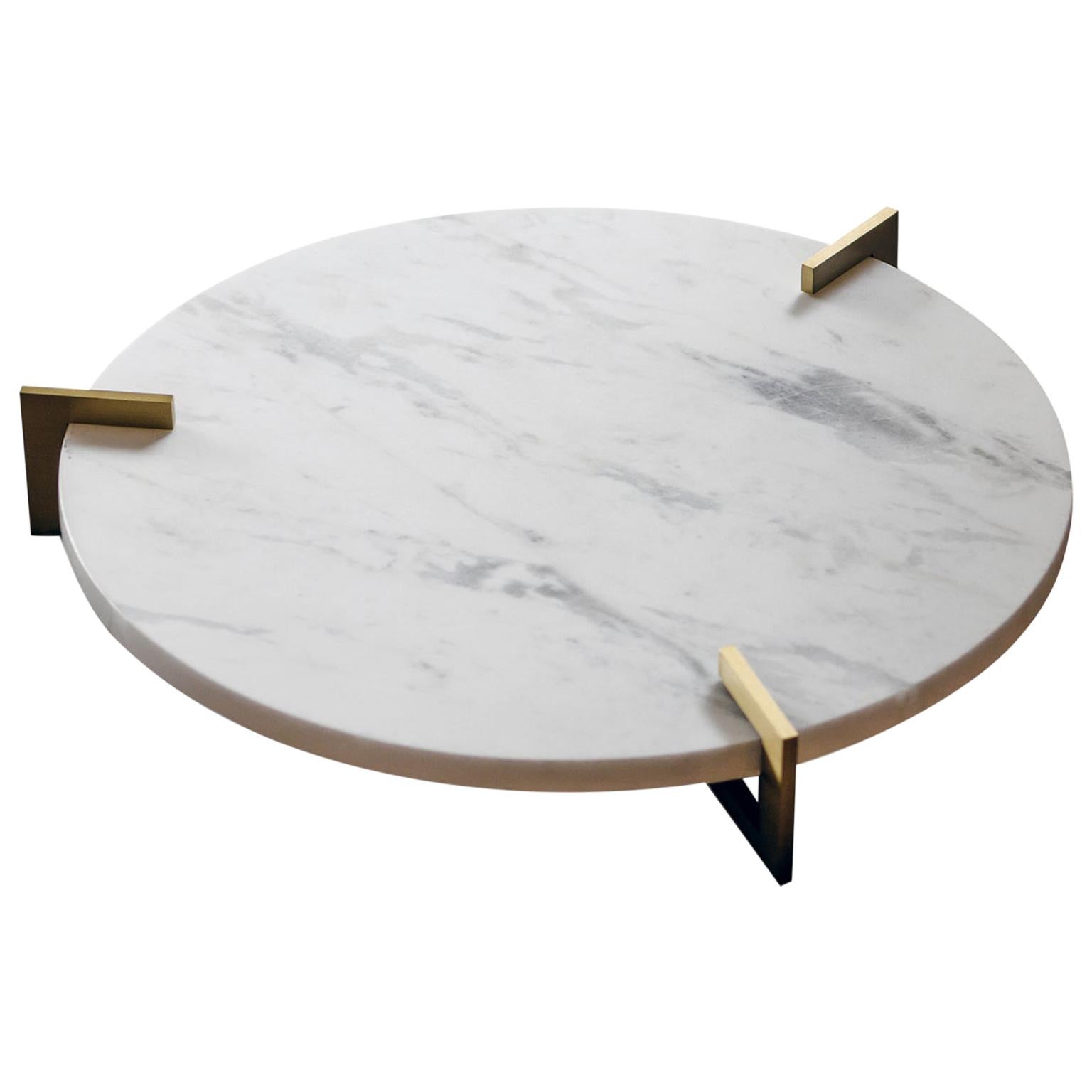 Contemporary Handcrafted Round Tray "Ophelos" in Marble and Brass by Anaktae For Sale