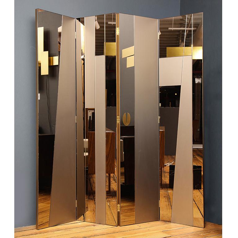 Contemporary Handcrafted ScreenRoom Divider in Geometric Mirrored Surfaces For Sale at 1stdibs