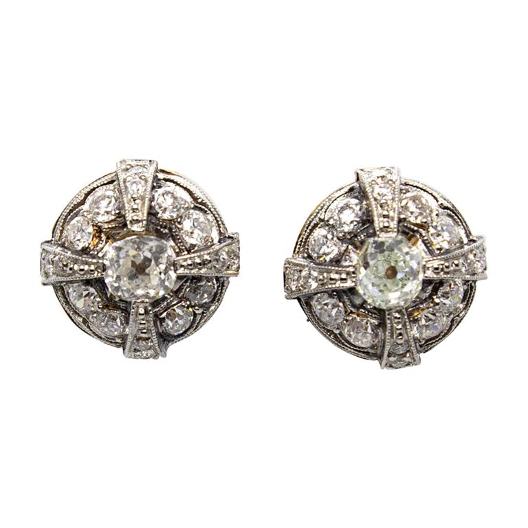 Contemporary Handmade 18 Karat Gold Diamond Earrings