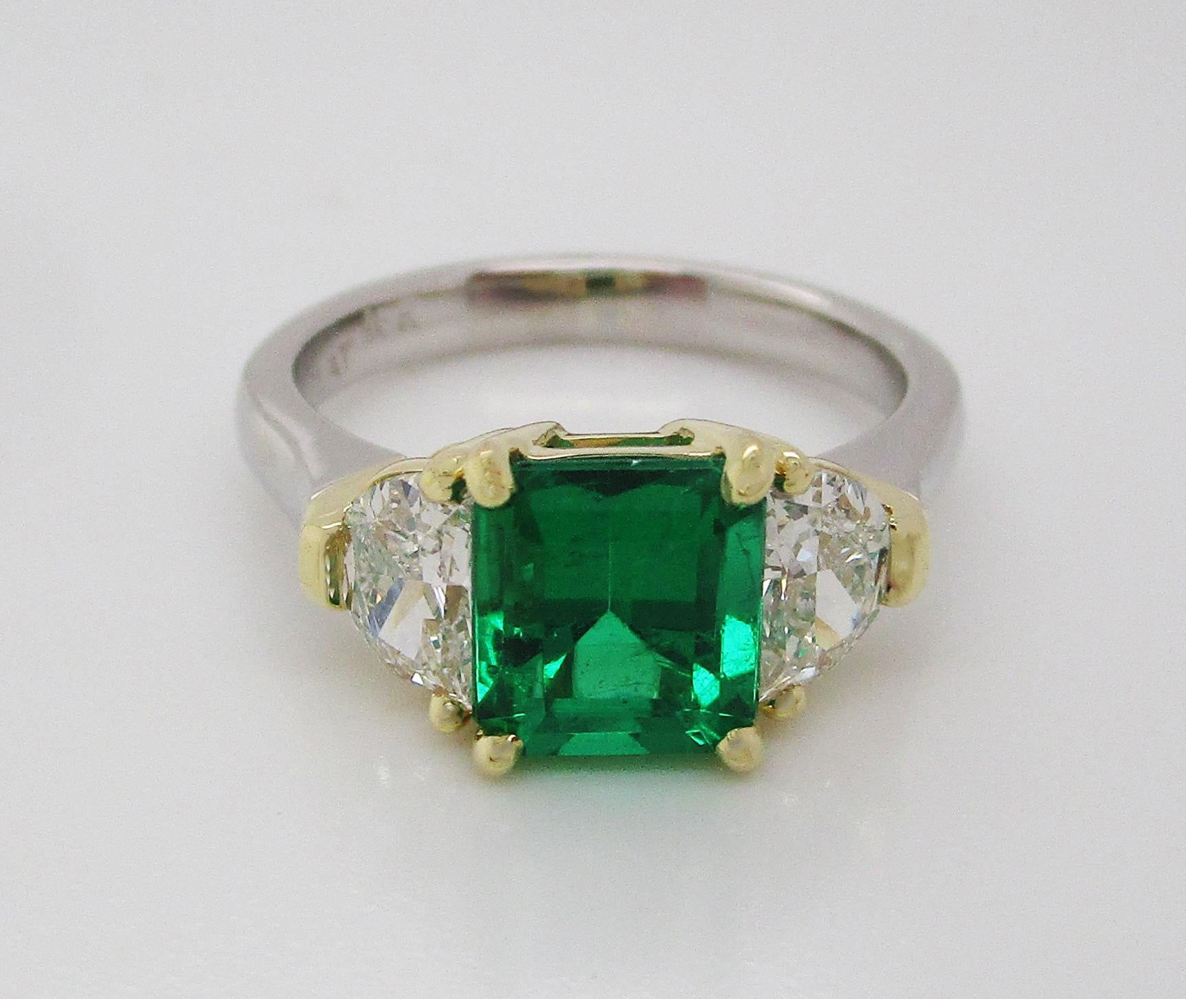 Women's Contemporary Handmade 18K Yellow Gold Platinum Emerald Diamond Three-Stone Ring
