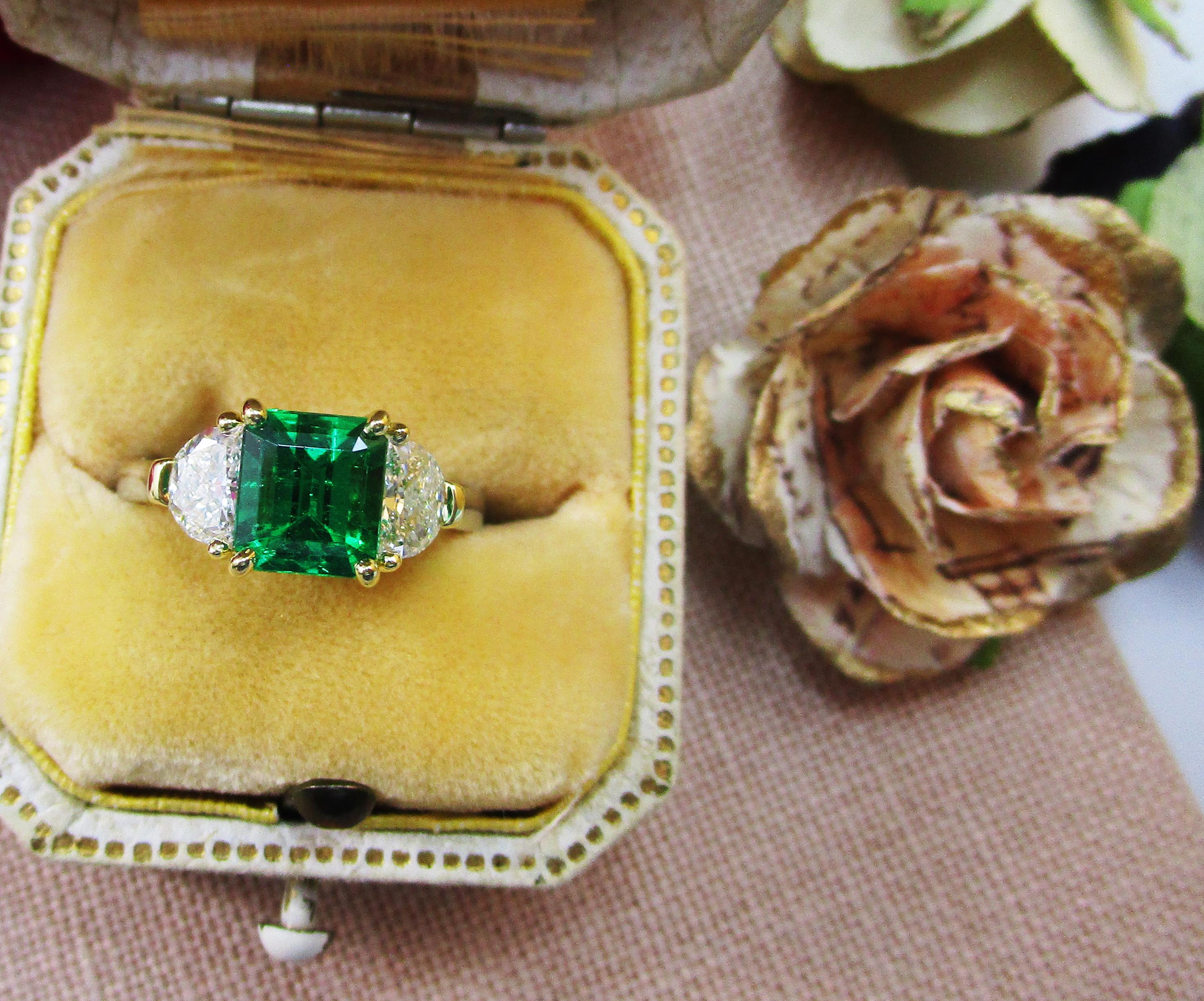 Contemporary Handmade 18K Yellow Gold Platinum Emerald Diamond Three-Stone Ring 2