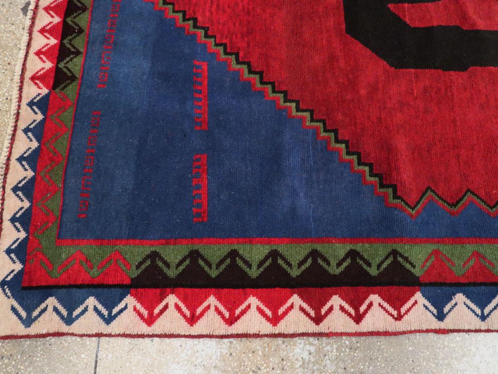 Zeitgenössischer handgefertigter afghanischer Bildakzent-Teppich von Frankenstein (21. Jahrhundert und zeitgenössisch) im Angebot