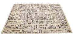 Zeitgenössischer handgefertigter Allover-Wollteppich in Beige und Lila, maßgefertigt