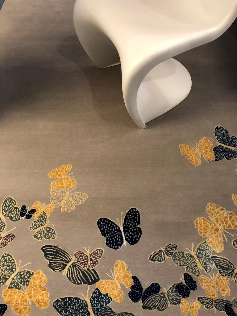 Contemporary Handmade Beige Wool and Silk Rug with ... (768 x 1024 Pixel)