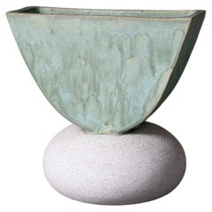Zeitgenössische handgefertigte Keramikvase XL aus Esche XL, grün und weiß