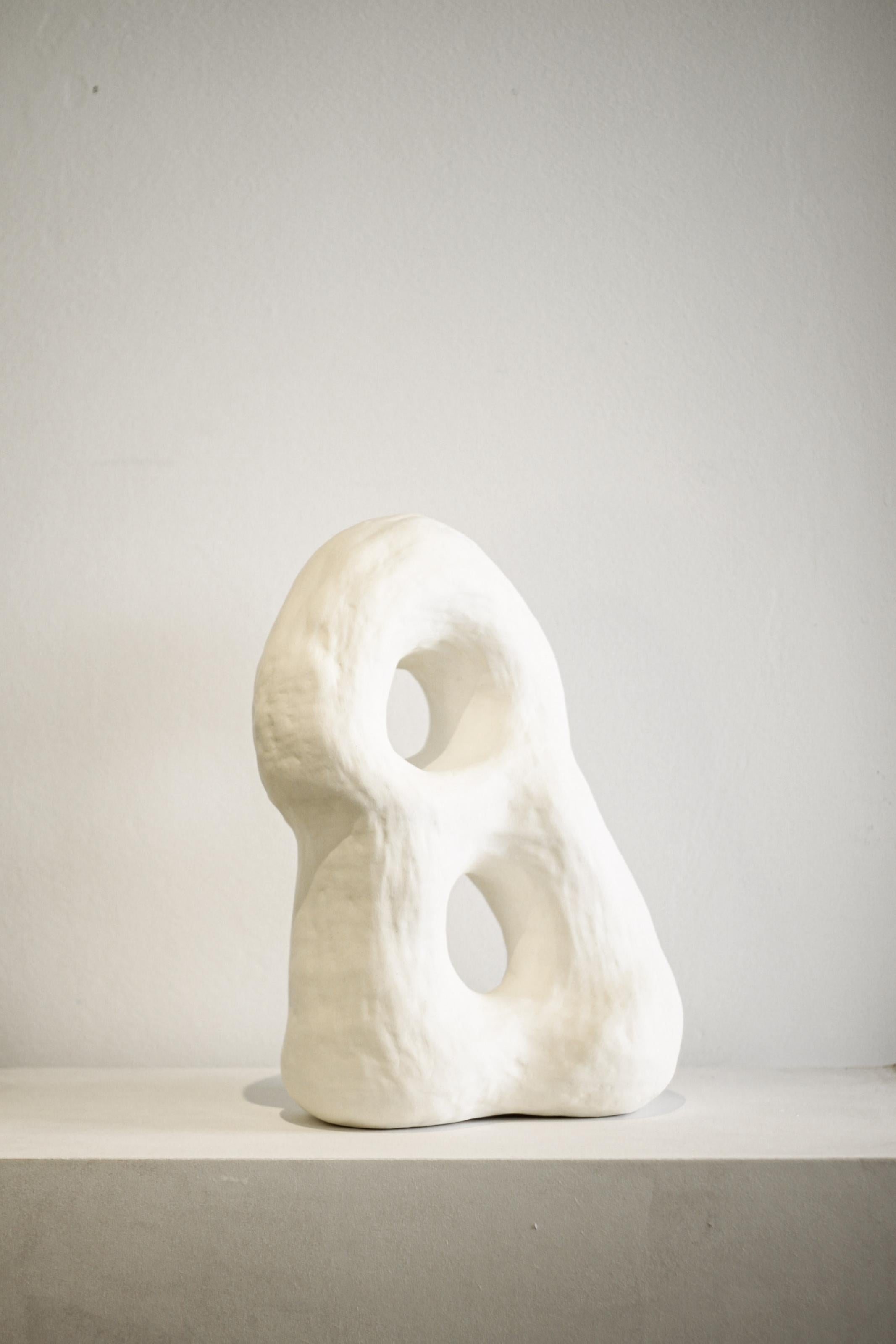 contemporary handmade ceramic sculpture RUPA N.1 For Sale 1