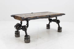 Handgefertigter "Cafe Racer" Couchtisch von Baldos