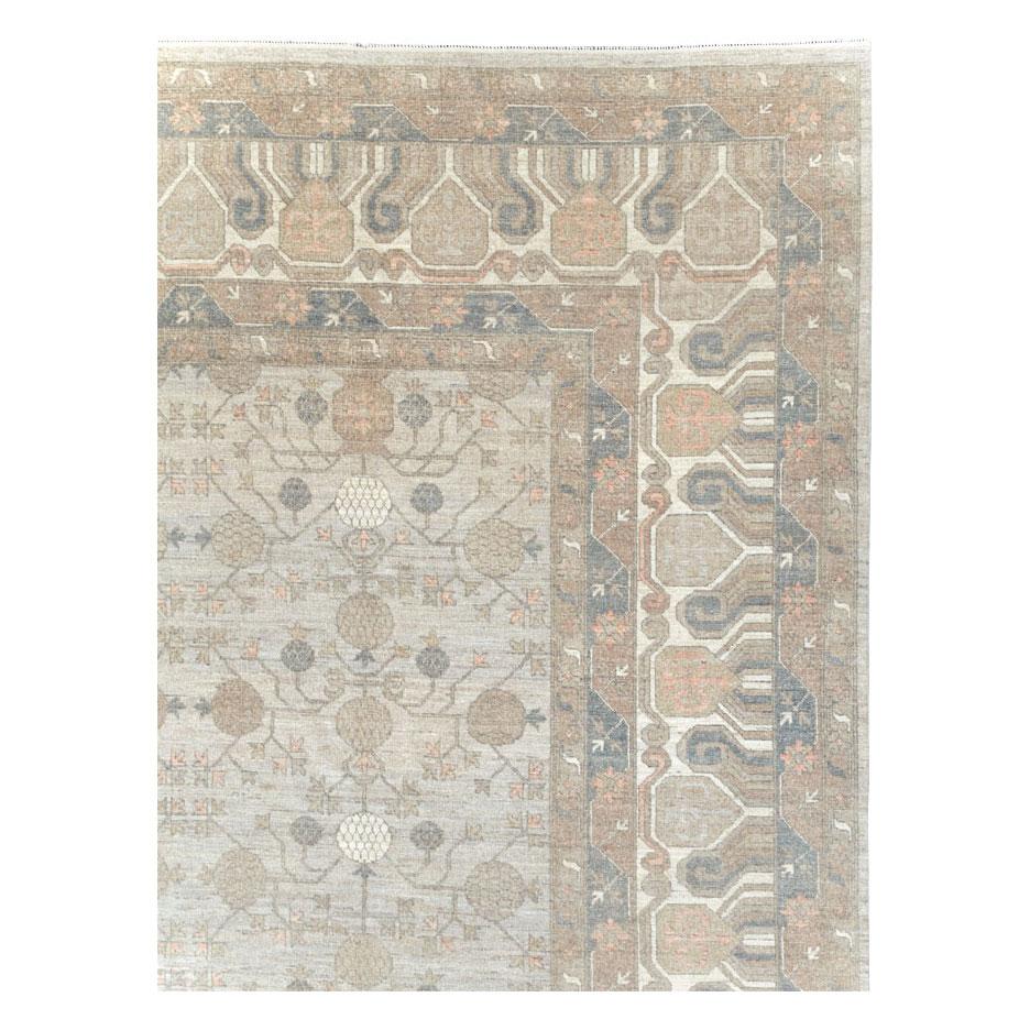 Zeitgenössischer handgefertigter großformatiger Ostturkestan-Khotan-Teppich (Moderne) im Angebot