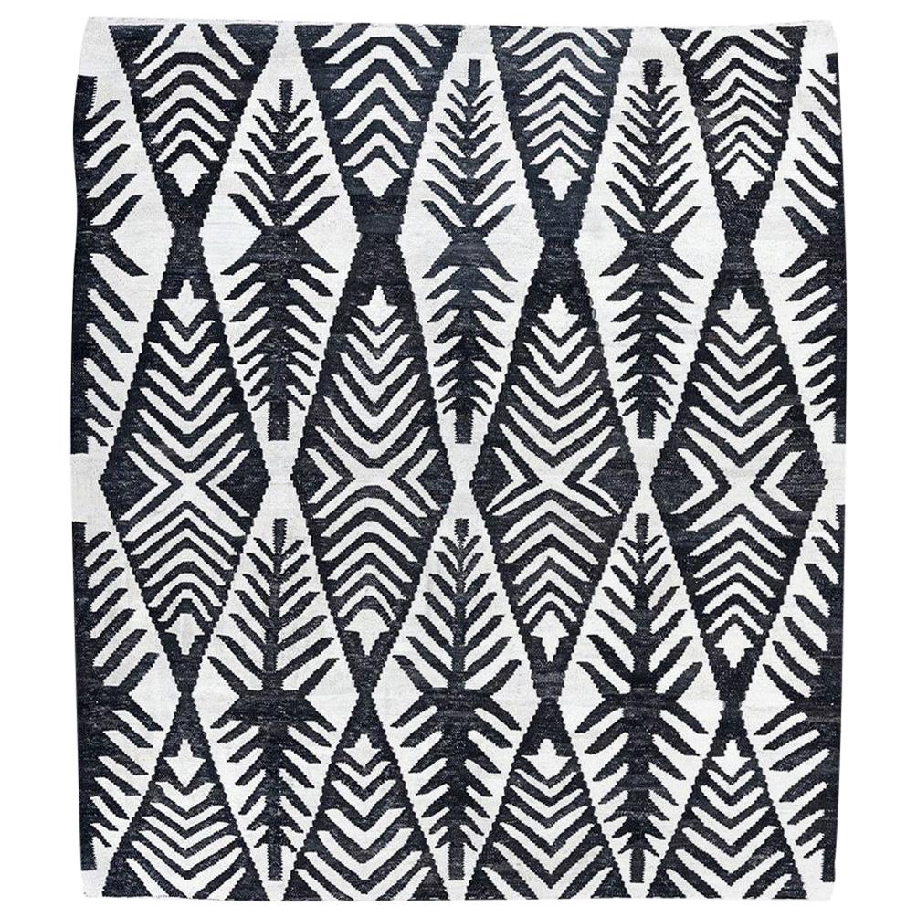 Contemporary Handmade Flat-Weave Black and White African Collection Rug