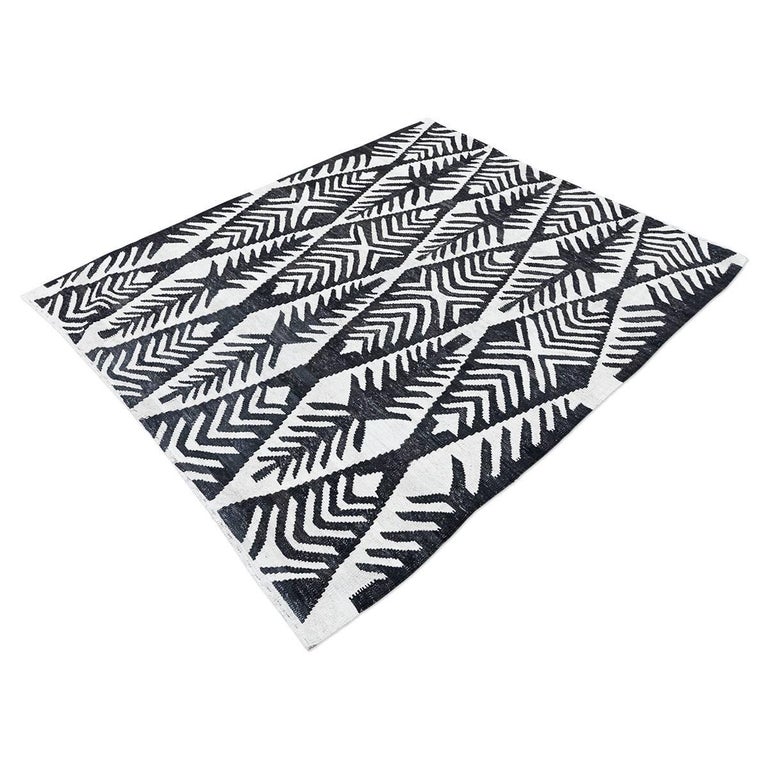 Contemporary Handmade FlatWeave Black and White African Collection Rug