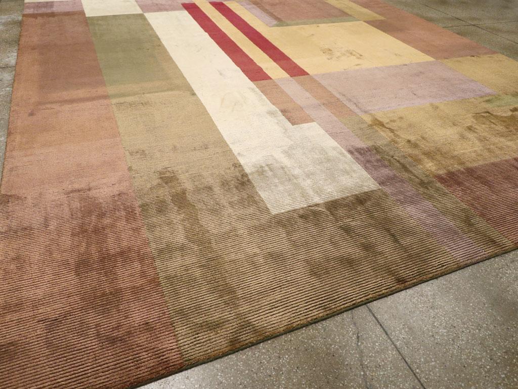 Contemporary Handmade Indian Large Bamboo Silk Art Deco Carpet im Zustand „Neu“ im Angebot in New York, NY