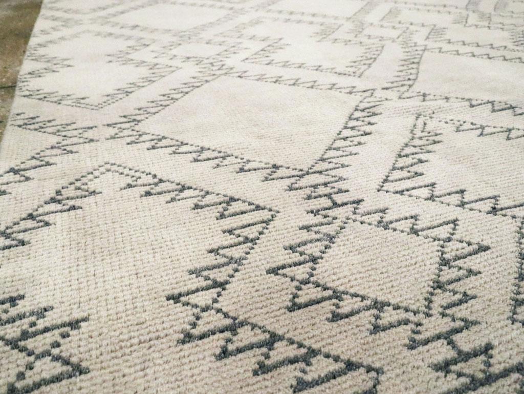 Wool Contemporary Handmade Moroccan Room Size Carpet In Ivory and Charcoal
