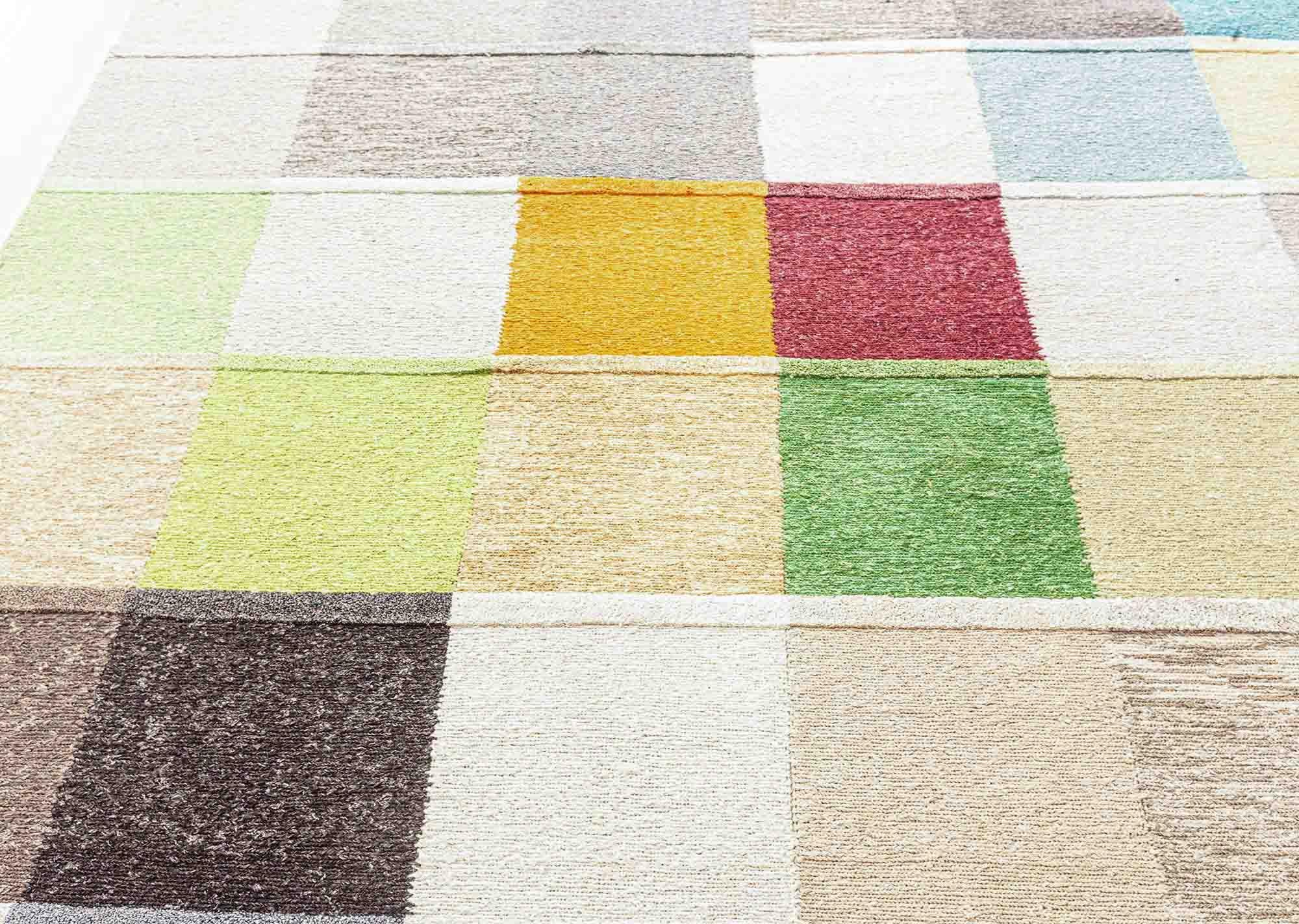 Indiano Tappeto contemporaneo multicolore fatto a mano di Doris Leslie Blau in vendita