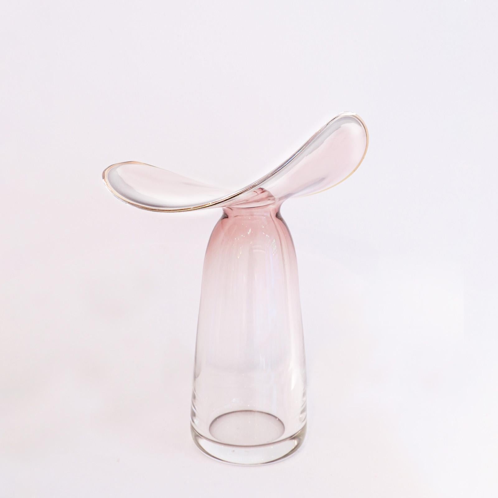 Vaso Auris C di Atelier A.I.C., fatto a mano e contemporaneo, in vetro fuso di Murano. In condizioni Nuovo in vendita a Milan, IT