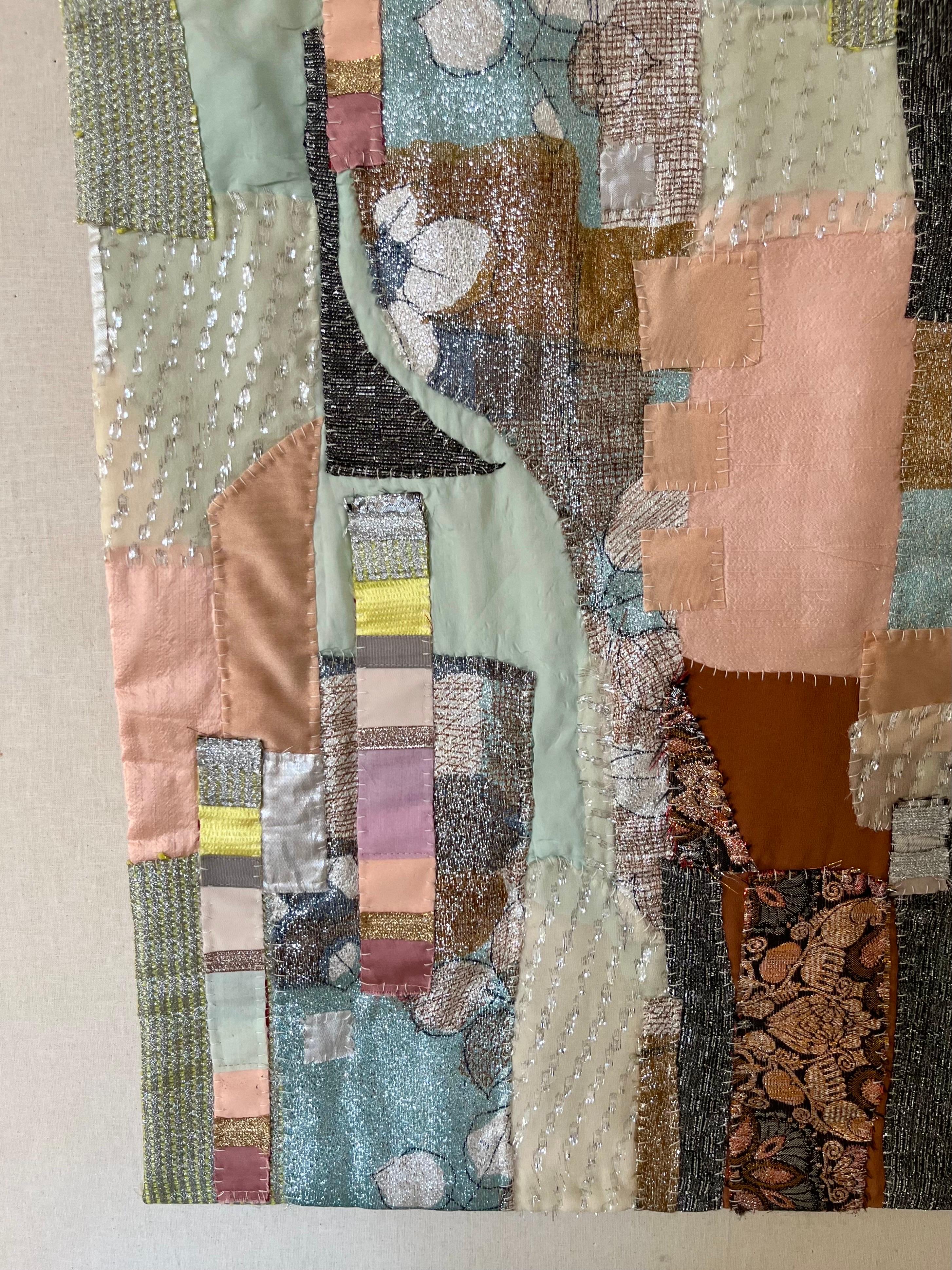 Moderne Patchwork textile contemporain fait à la main par l'artiste danoise Tilde Grynnerup en vente