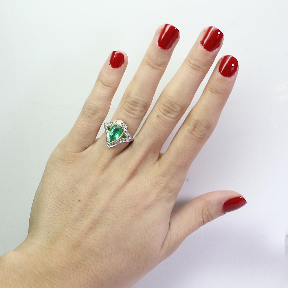 Contemporary Handmade Platinum 1.86 Carat Emerald and Diamond Ring 2