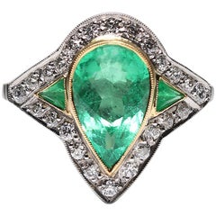 Contemporary Handmade Platinum 1.86 Carat Emerald and Diamond Ring