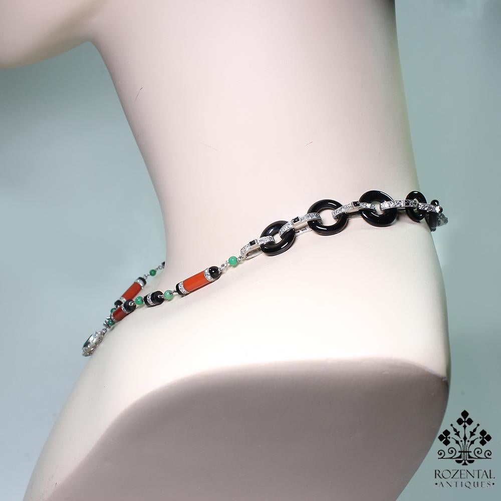 Contemporary Handmade Platinum Coral-Onyx and 5.5 Carat Diamond Necklace For Sale 1
