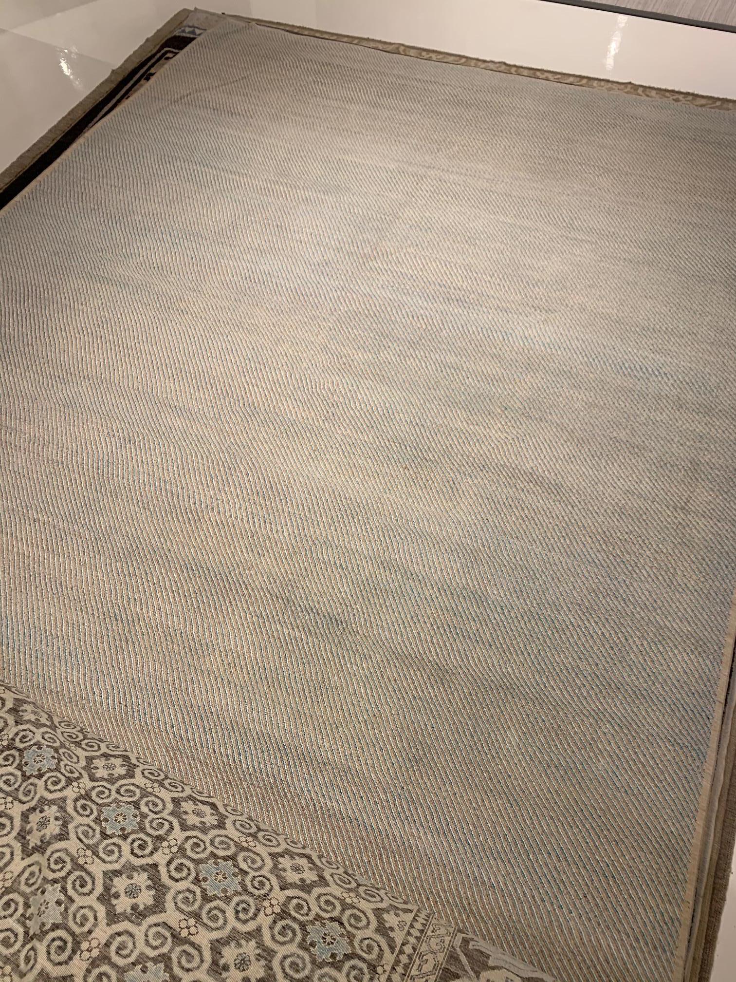 Contemporary handmade rug in beige and blue by Doris Leslie Blau.
Size: 8'9