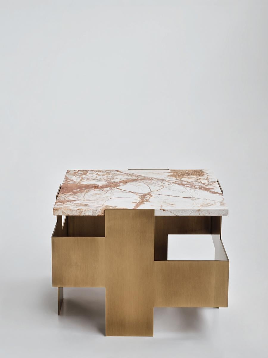 Table d'appoint contemporaine, fabriquée à la main, modèle 