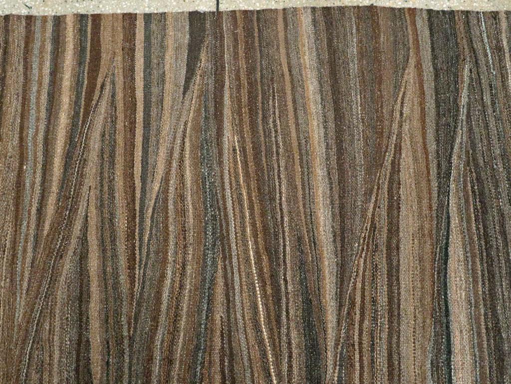 Lana Tappeto a tessitura piatta di colore marrone di ispirazione svedese realizzato a mano in stile contemporaneo in vendita