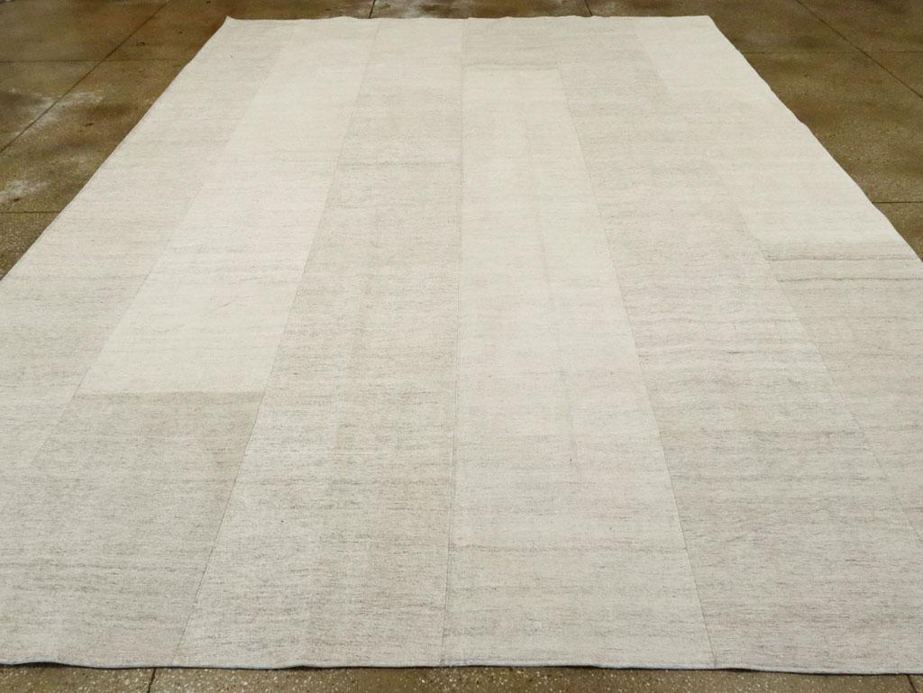 Contemporary Handmade Turkish Room Size Light Beige Flat-Weave Rug In New Condition In New York, NY