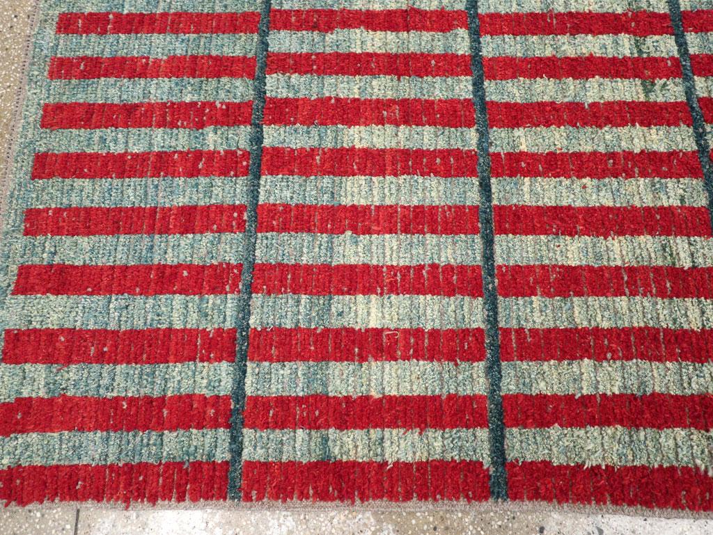 Noué à la main Tapis d'accent anatolien turc contemporain fait à la main en vente